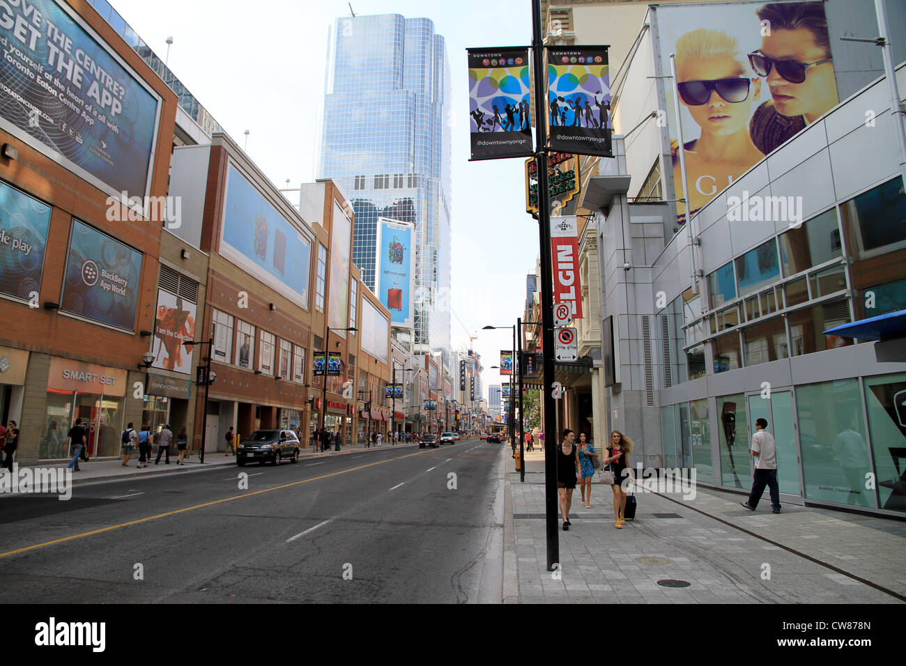 Ein Blick auf Yonge Street in Toronto Stockfoto