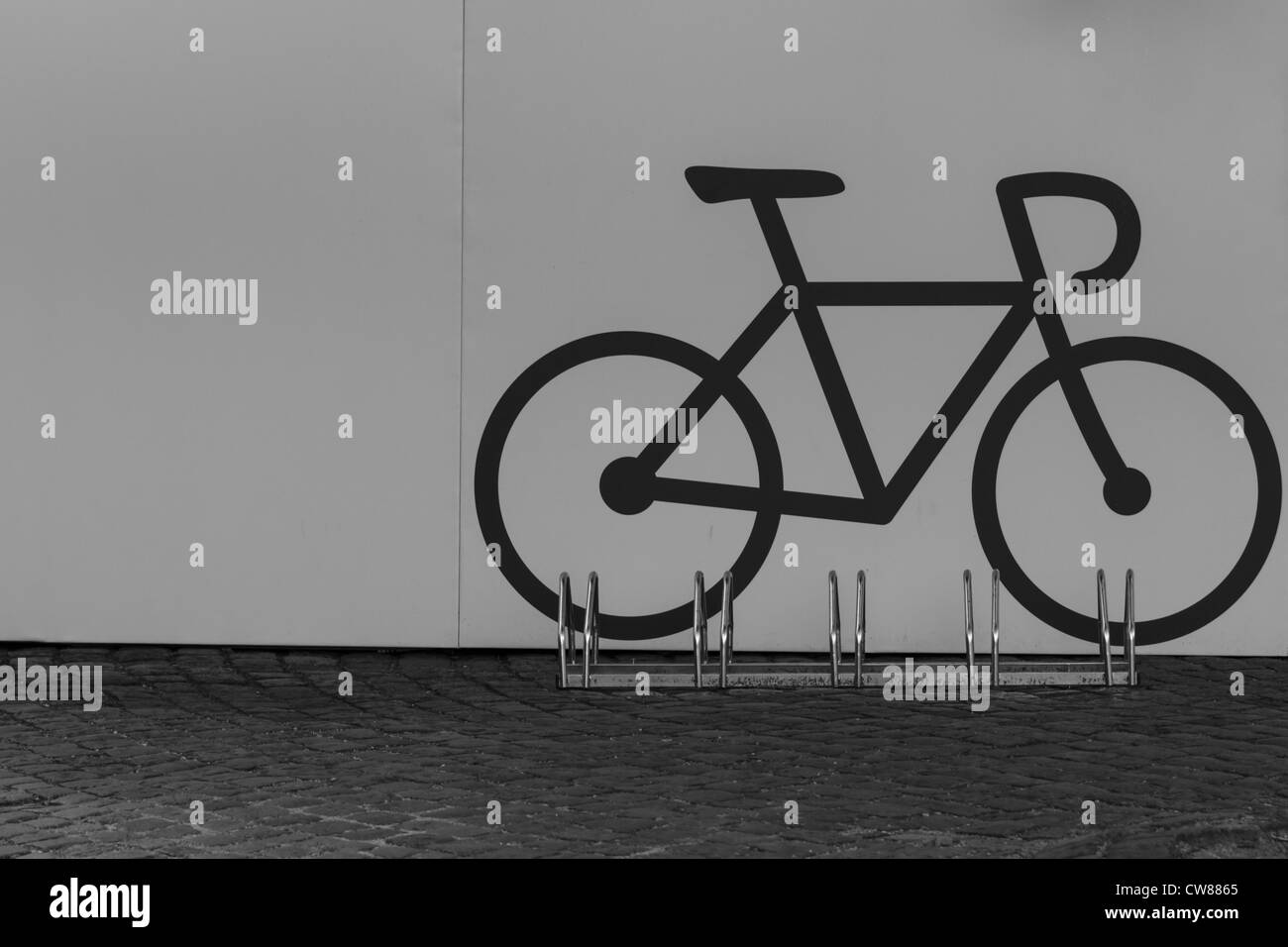 Ein Fahrrad-Parken Gelegenheit mit einem symbol Stockfoto