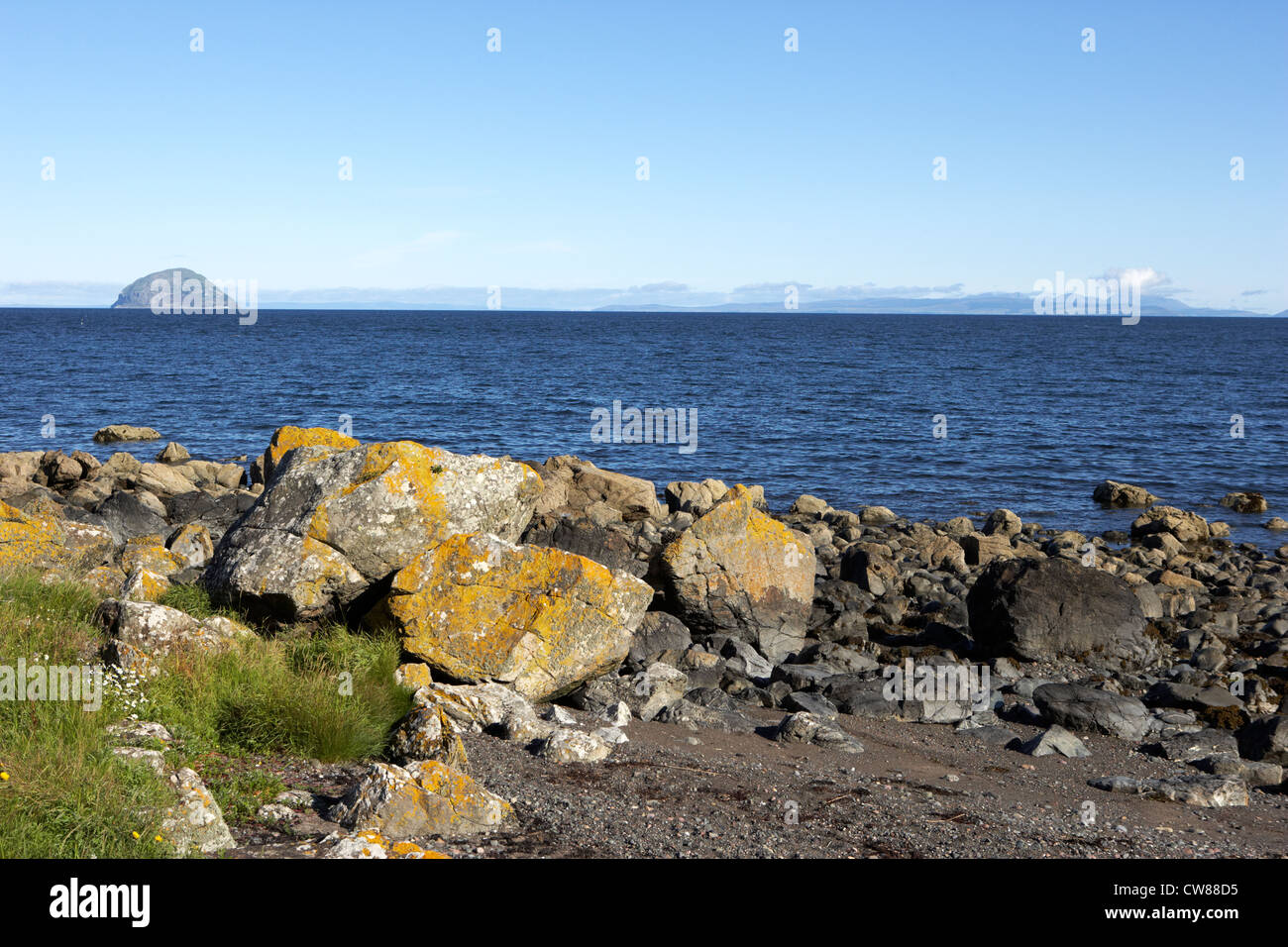 felsige Küste der Küste von South Ayrshire im Firth of Clyde Schottland Großbritannien Vereinigtes Königreich Stockfoto