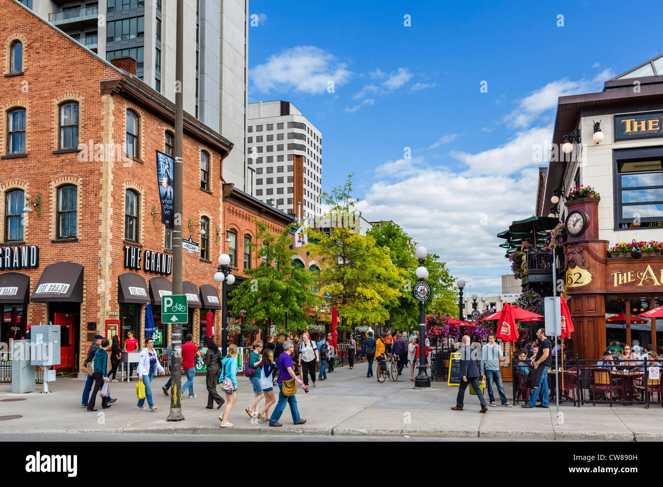Cafés und Restaurants auf der William Street im Bereich Byward Market Ottawa, Ontario, Kanada Stockfoto