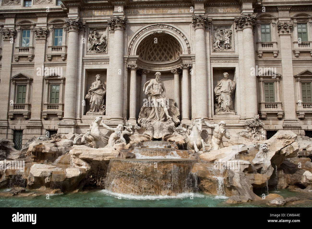 Die Fontana di Trevi (Trevi-Brunnen) in Rom, Italien. Stockfoto