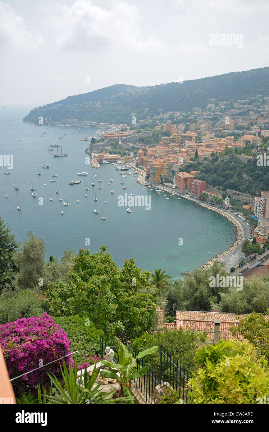 Hafen-Blick vom Küstenstraße, Villefranche-Sur-Mer, Côte d ' Azur, Alpes-Maritimes, Provence-Alpes-Côte d ' Azur, Frankreich Stockfoto