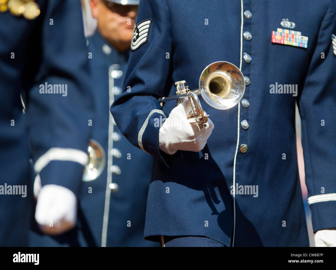 Die United States Air Force Band vor einem Baseball-Spiel Stockfoto