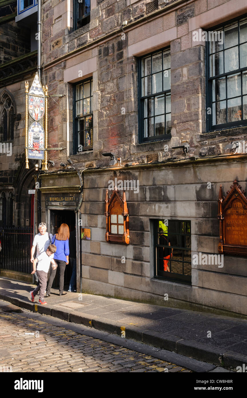 Die Hexerei durch das Schlossrestaurant in der Royal Mile in Edinburgh. Inhaber der AA 5 Sterne Auszeichnung und AA Rosette. Stockfoto
