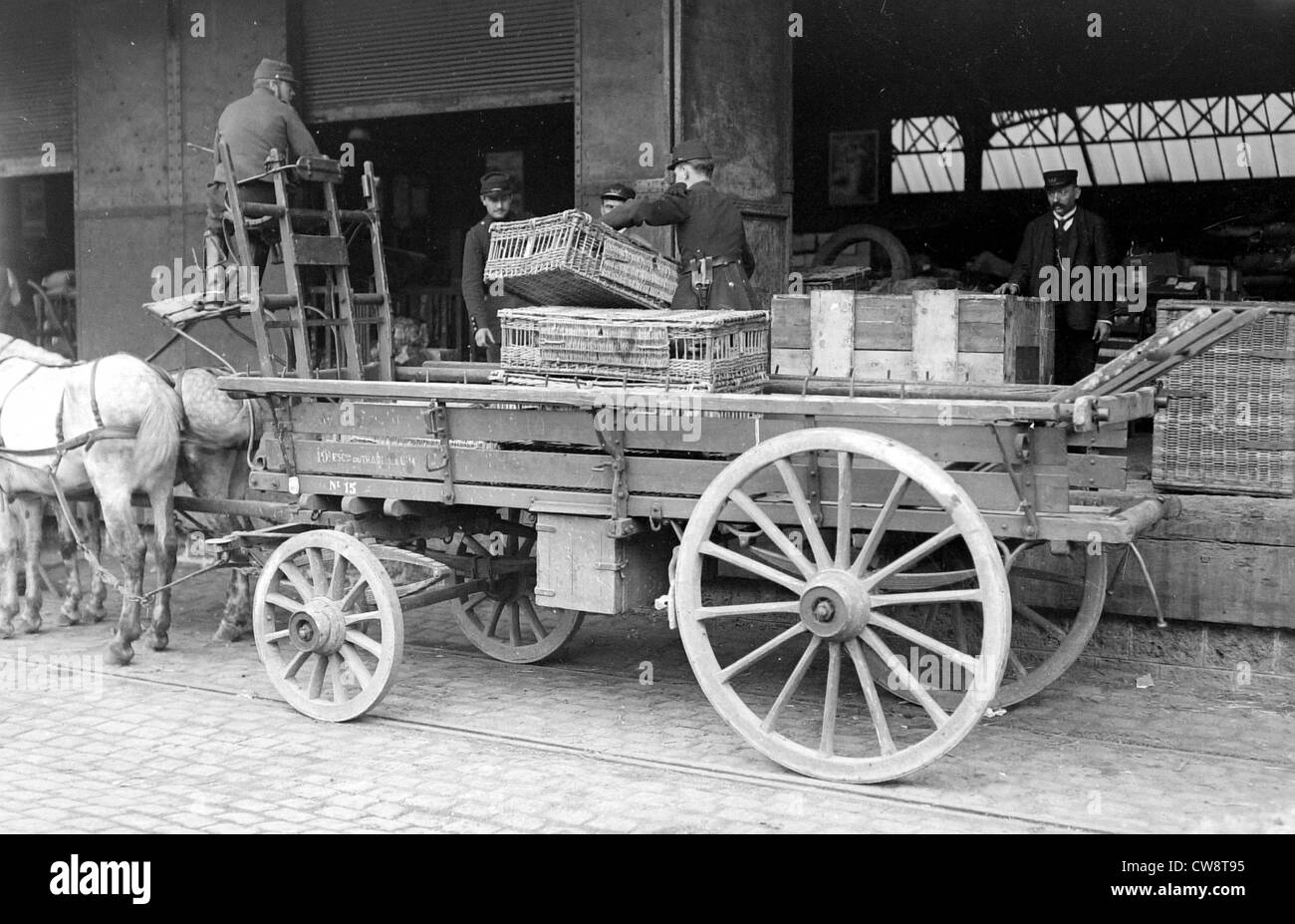 Paris 30. Juli 1914 ein Wagen Brieftauben am Gare de l ' est Stockfoto