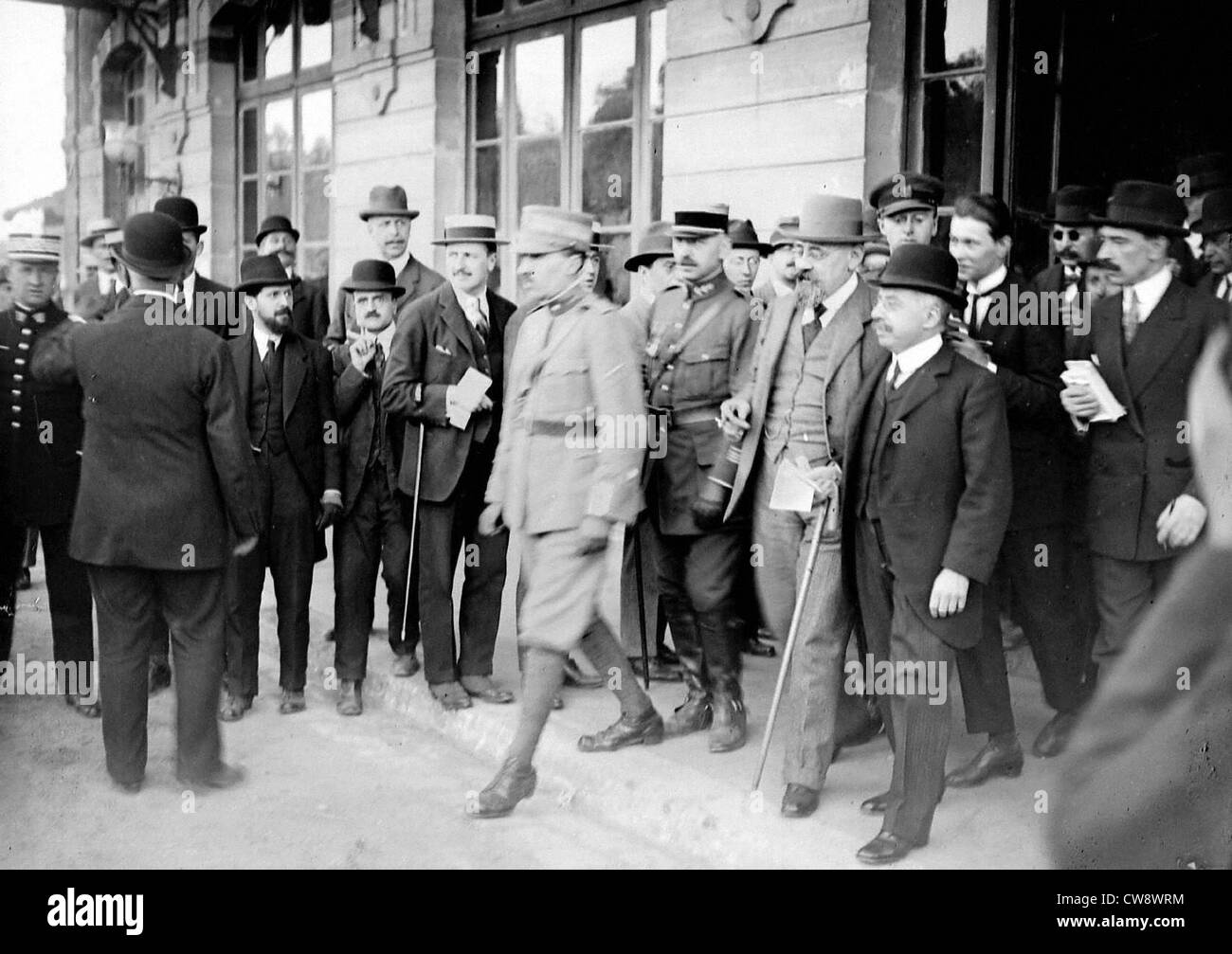 Vertrag von SaintGermain Ankunft österreichische delegation