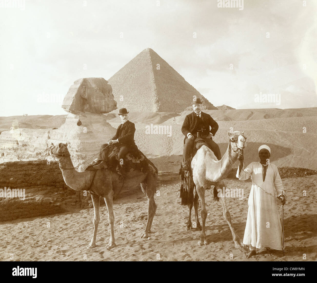 Vor Sphinx Cheops Pyramide in Gizeh-Plateau (Ägypten) Stockfoto