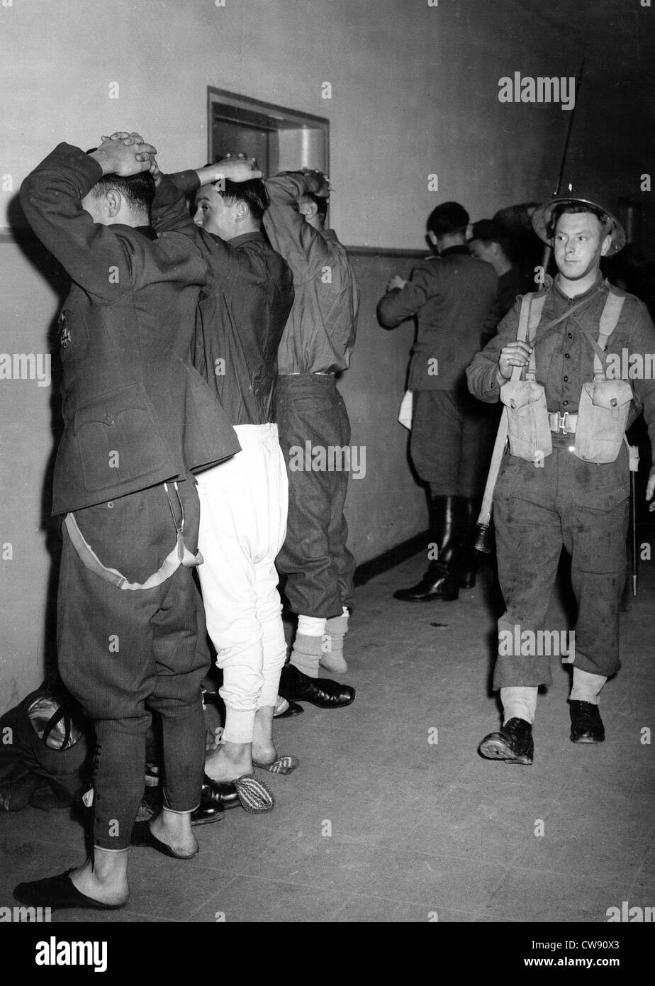 Doenitz Kabinett verhaftet, 1945 Stockfoto