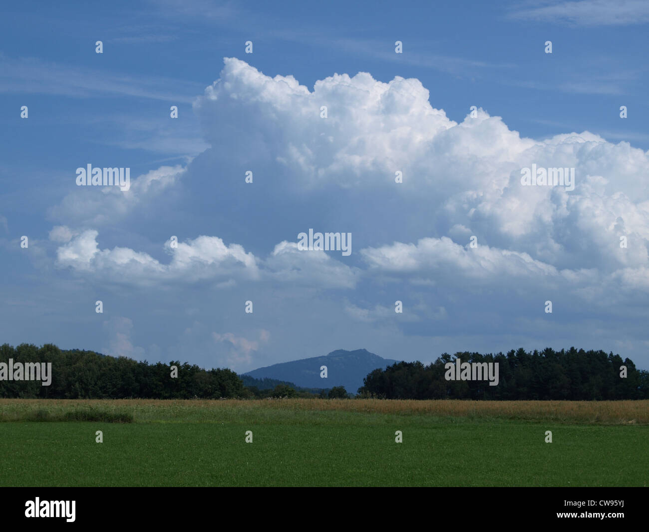 Landschaft, bewölkter Himmel, Berg Osser, Bayerischer Wald / Basel-Landschaft, Bewölkter Himmel, Berg Osser Bayerischer Wald Stockfoto