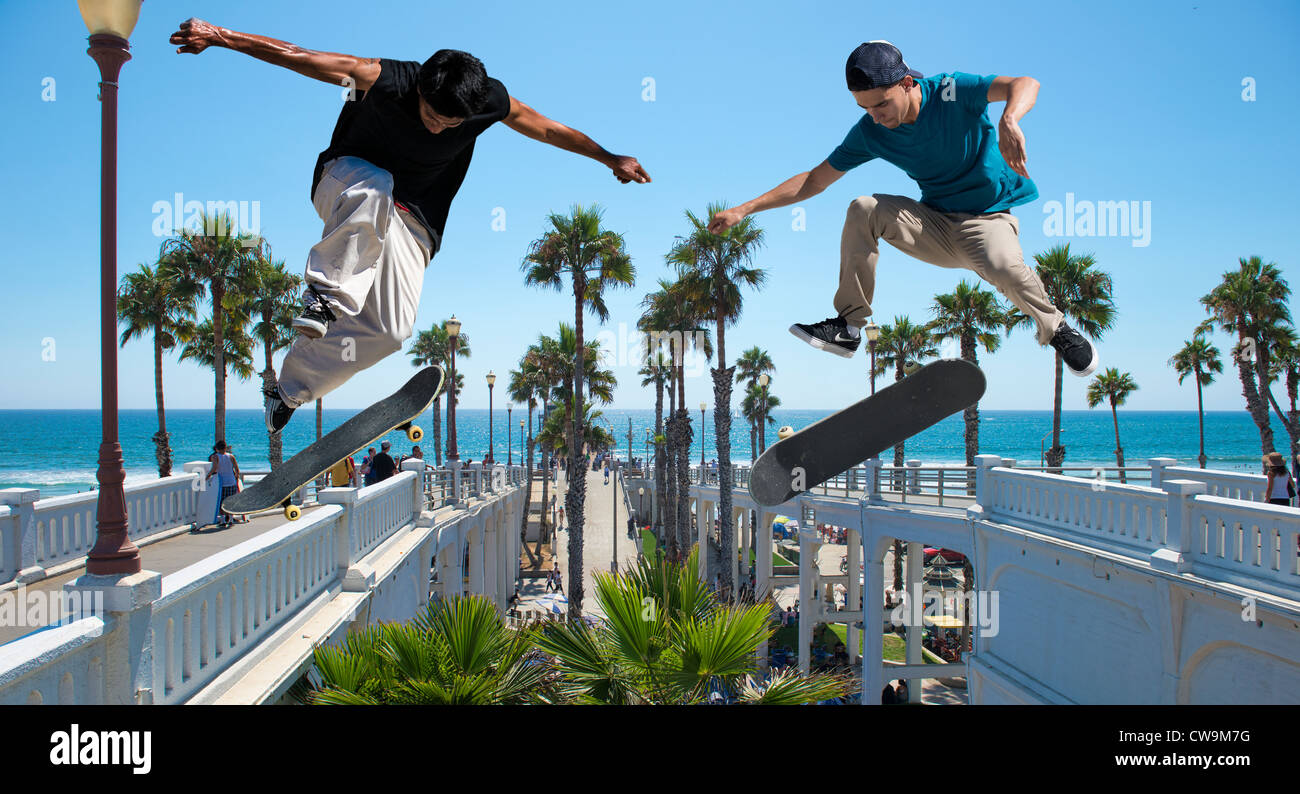 Stock Foto Skateboarder springen die Lücke in Oceanside. Stockfoto