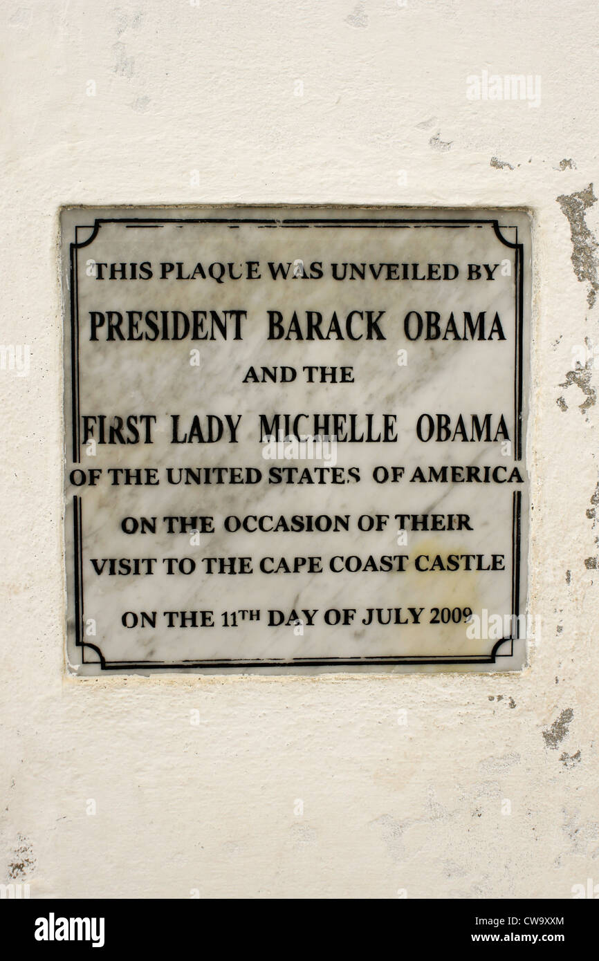 Gedenktafel am Cape Coast Castle, Cape Coast, Ghana Stockfoto