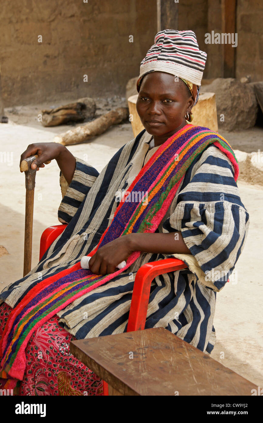 Exportwaren Frau im Dorf Bongo, Ghana Stockfoto