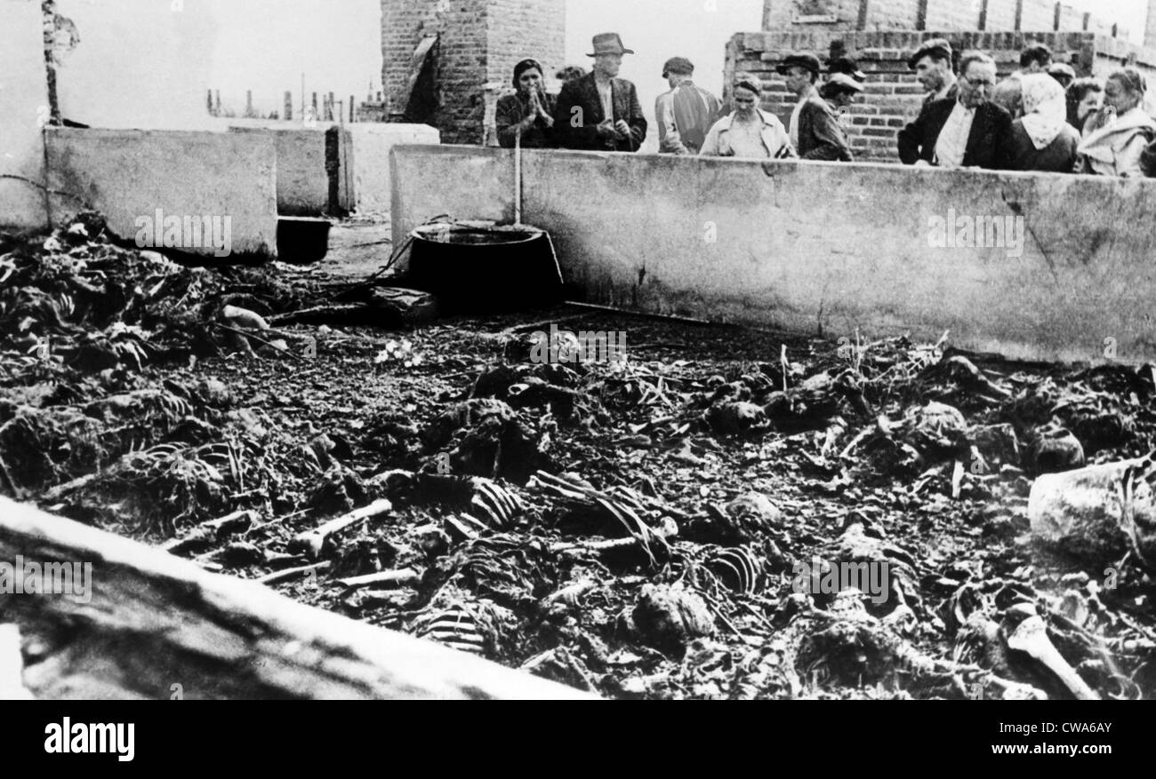 Die exhumierten Leichen der Häftlinge im Concentraton Camp in Lublin, Polen. Nazis sollen loszuwerden, die Beweise für die Stockfoto