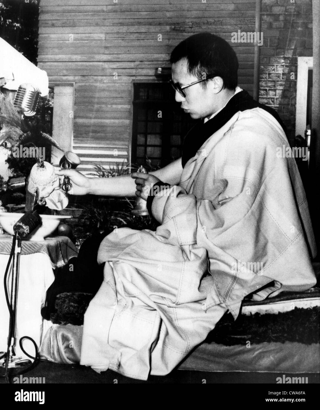Dalai Lama, 27. Mai 1959. Höflichkeit: CSU Archive / Everett Collection Stockfoto