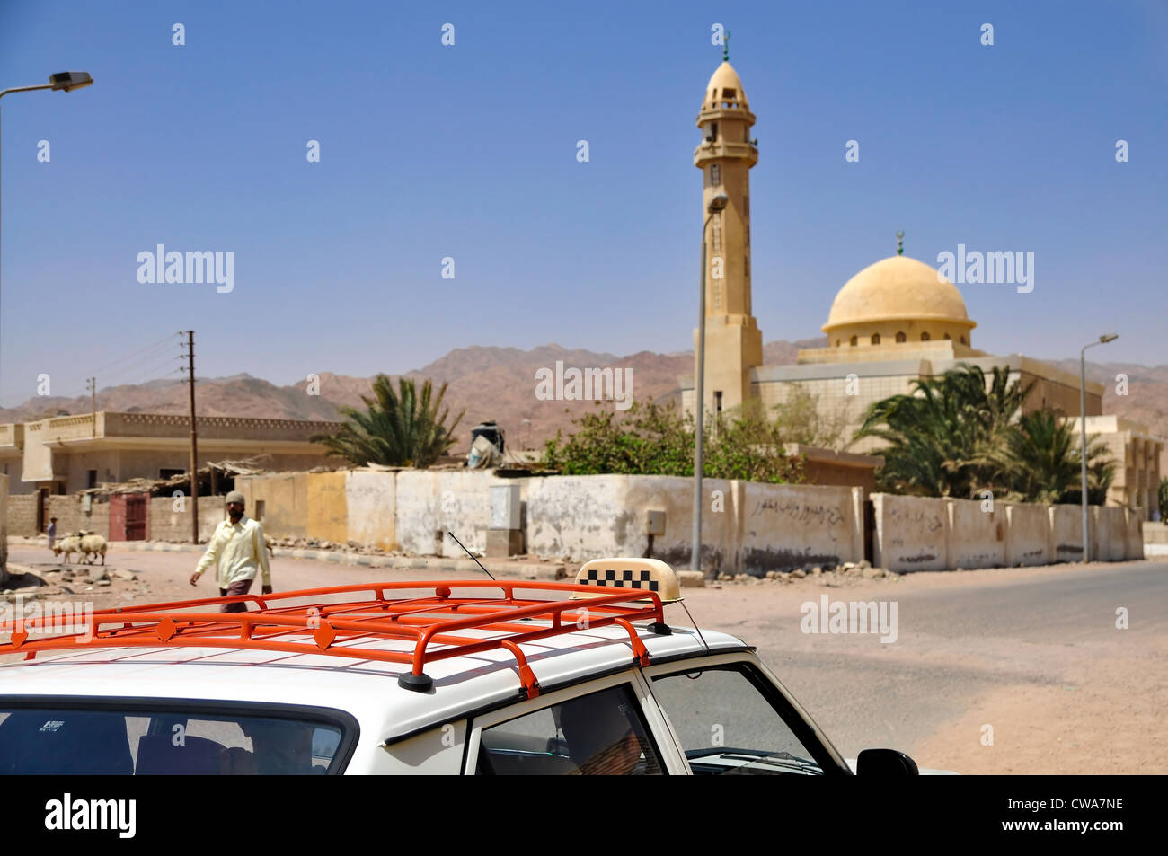 Taxi Taxi in Straßen von ägyptischen Dahab Stockfoto
