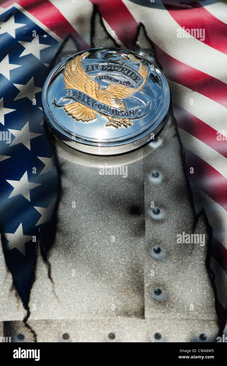 Harley Davidson Motorrad. Leben Sie, um eine benutzerdefinierte amerikanische Flagge gemalt Benzintank Benzin GAP Reitpony Stockfoto