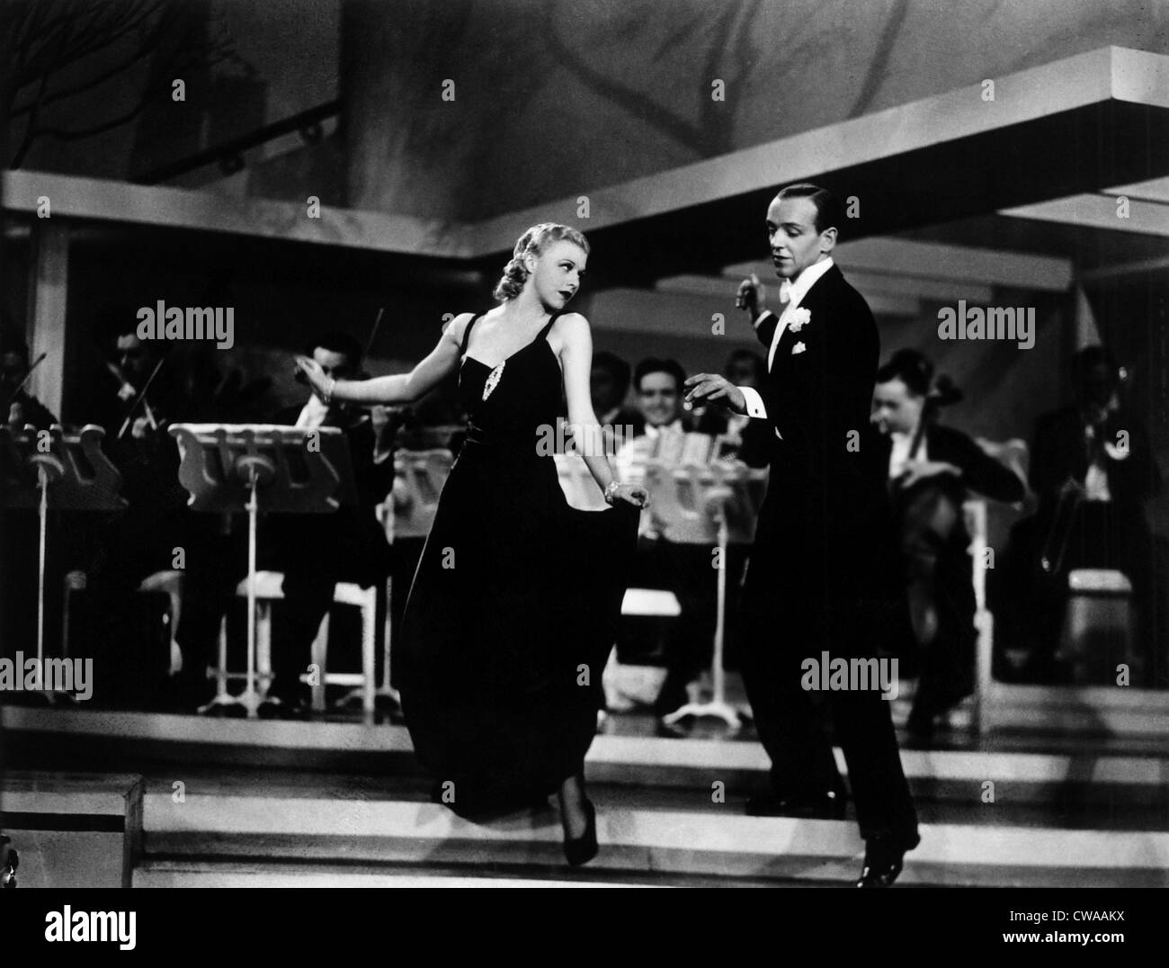 ROBERTA, Ginger Rogers und Fred Astaire, 1935... Höflichkeit: CSU Archive / Everett Collection Stockfoto