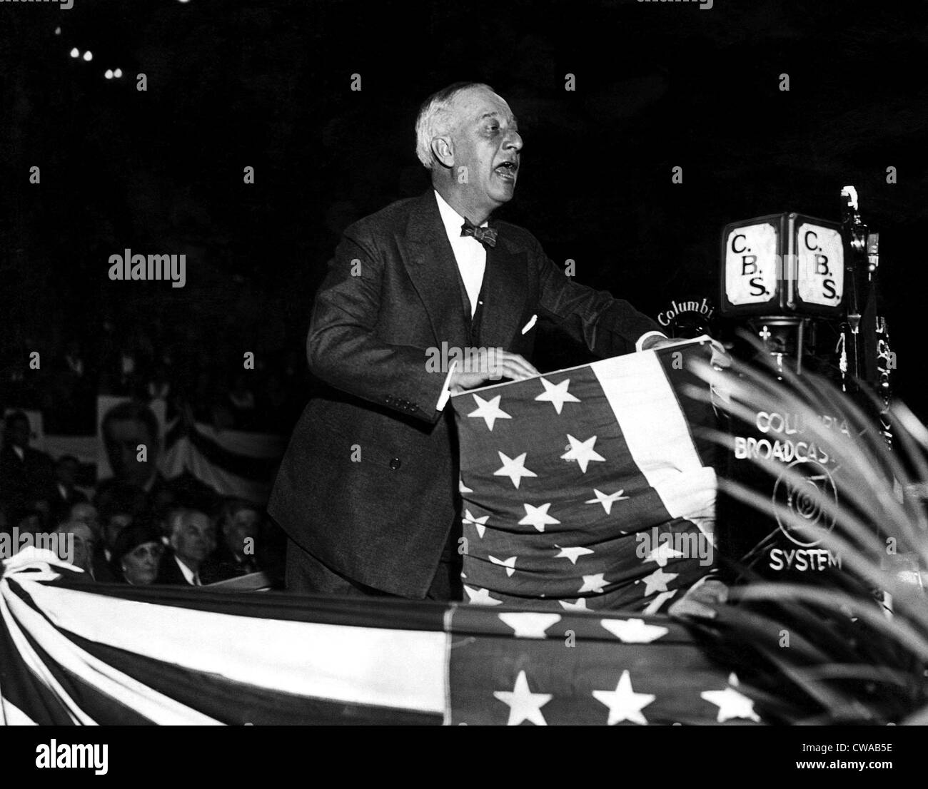 Der ehemalige New Yorker Gouverneur Alfred E. Smith während seiner Rede bei der Kundgebung am 5. November 1932 im Madison Square Garden, New York, Stockfoto