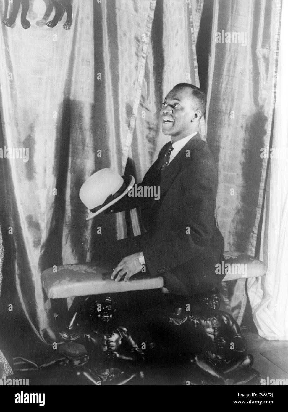 Bill Robinson (1878-1949), auch bekannt als Bojangles, auf einem stilisierten Portrait von afrikanische amerikanische Fotograf Carl Van Vechten. Stockfoto