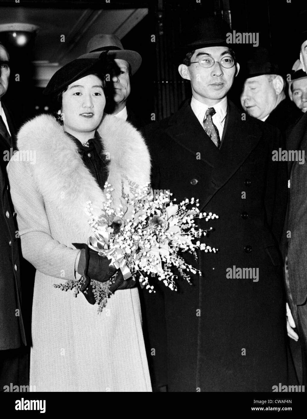 Prinz und Prinzessin Chichibu bei ihrer Ankunft in New York City. 6. April 1937. Höflichkeit: CSU Archive/Everett Collection. Stockfoto