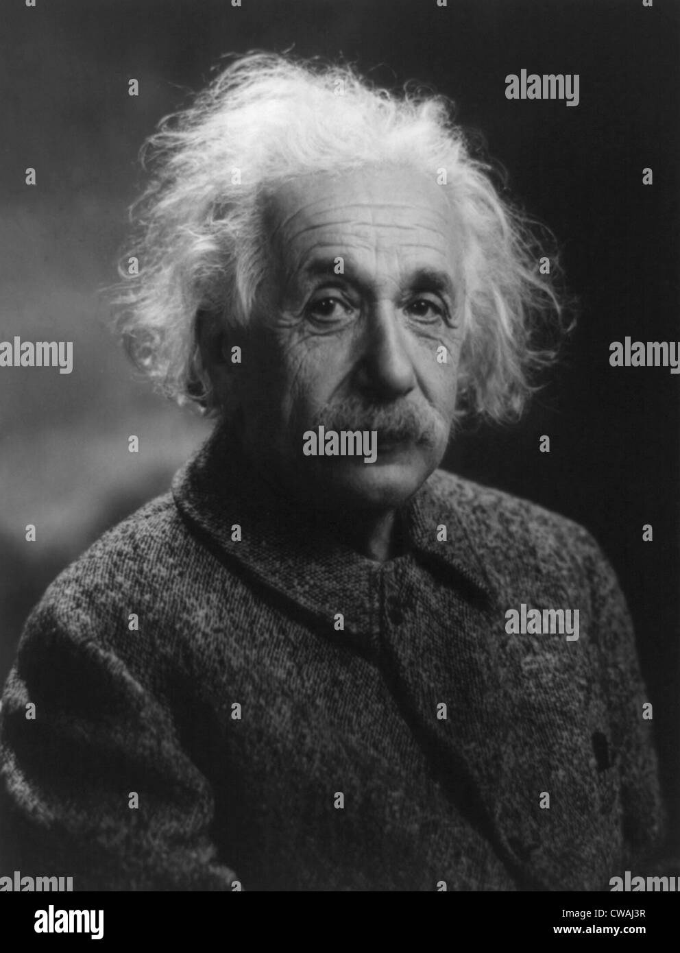 Albert Einstein (1879-1955) befürwortet die US-Entwicklung der Atombombe.  Jedoch nachdem die Bombe gegen Japaner verwendet wurde Stockfoto