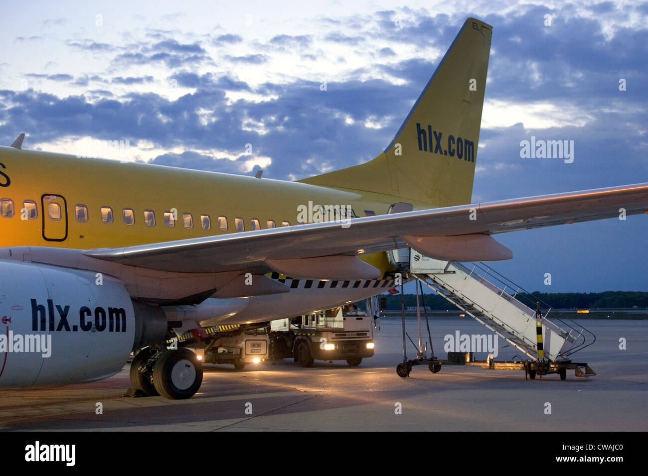 Berlin, Maschine Fluggesellschaft Hapag Lloyd Express am Flughafen Berlin Tegel Stockfoto