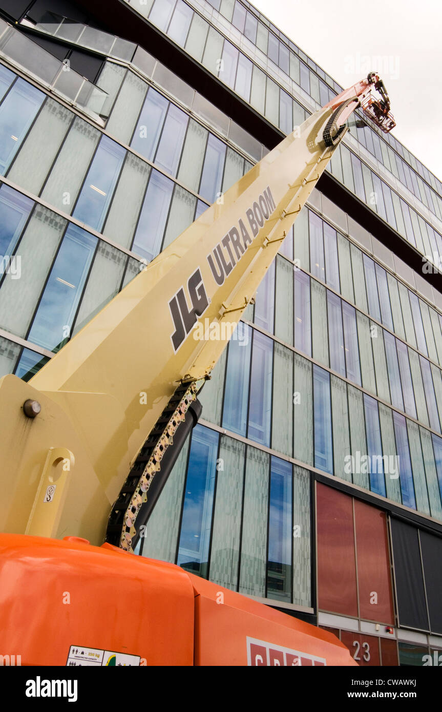 CHERRYPICKER Hubarbeitsbühne hohe Zugangsplattform hydraulische lift Plattform Kommissionierer Cherry Pickers Plattformen Stockfoto