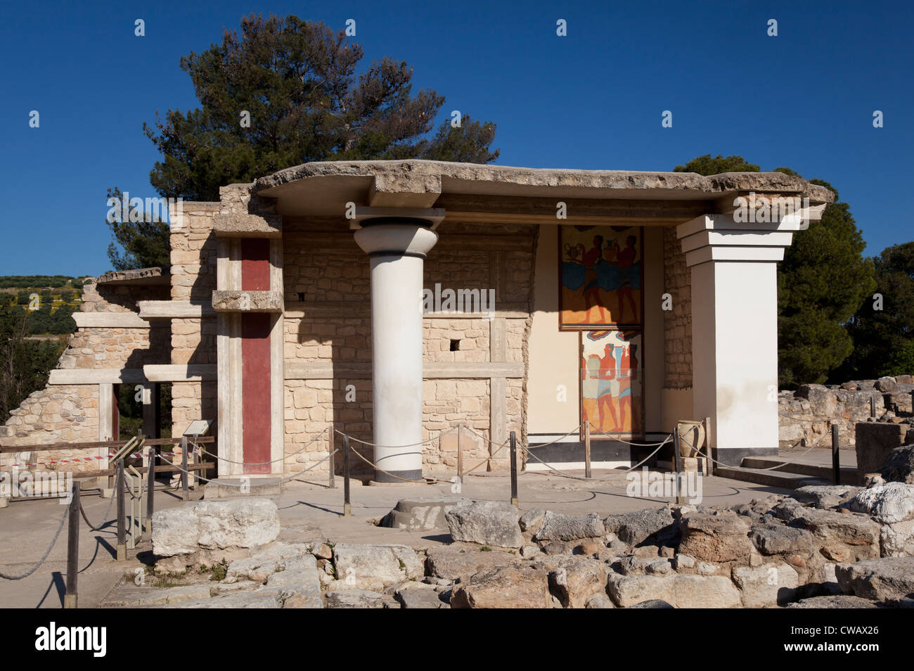 Die rekonstruierte Süden Pfeilerhalle von Knossos, Kreta, Griechenland Stockfoto