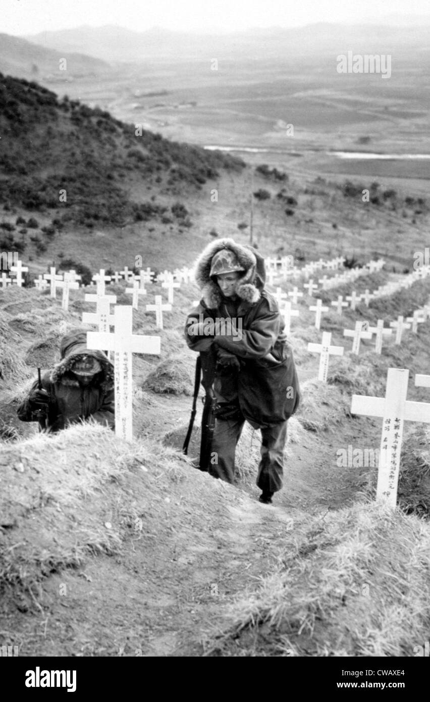 Koreakrieg: US-Marine besucht Grab der südkoreanische Soldaten, Korea, 1951... Höflichkeit: CSU Archive / Everett Collection Stockfoto