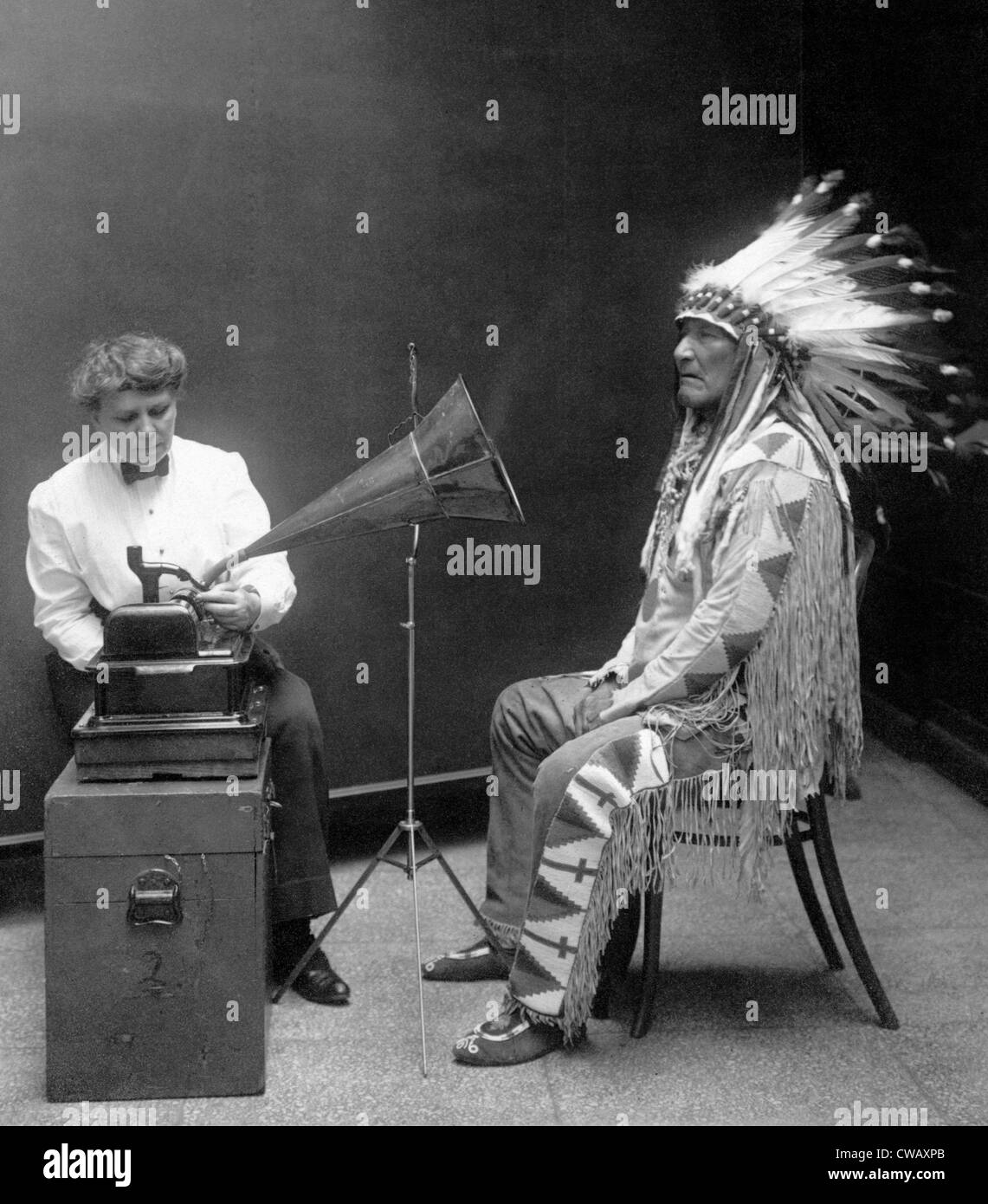 Indianer mit seiner Stimme aufgezeichnet. Original-Bildunterschrift lautet: "Piegan indisch, Chief Mountain, seine Stimme aufgenommen von Stockfoto