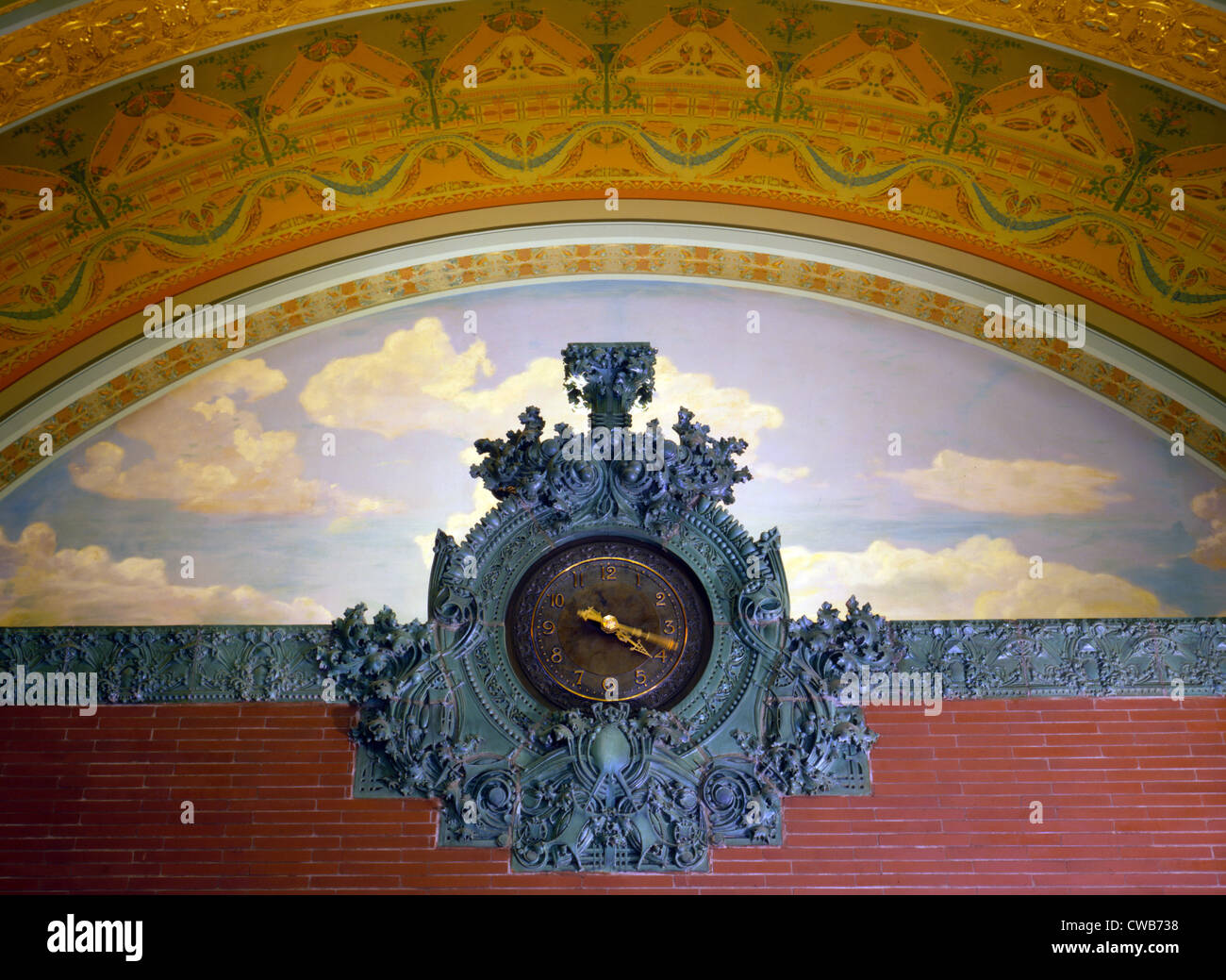 Wand Uhr, Landwirte Nationalbank Owatonna. Entworfen vom Architekten Louis Sullivan. Owatonna, MN ca. 1907. Stockfoto