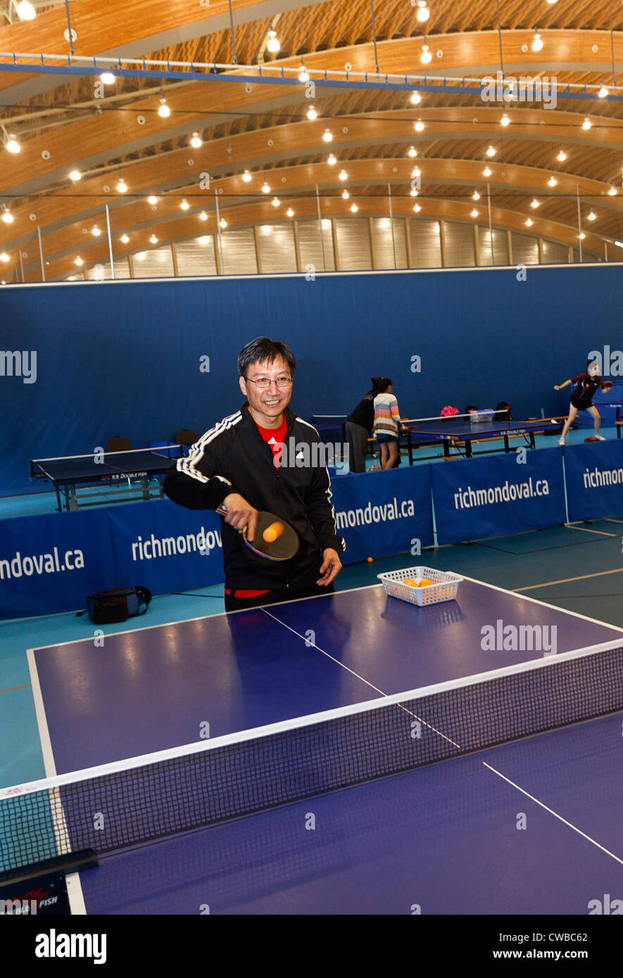 Tischtennis (Tischtennis) Unterricht im Richmond Olympic Oval, verwendet für Geschwindigkeit Eislauf Rennen im Jahr 2010 Winterspiele Stockfoto