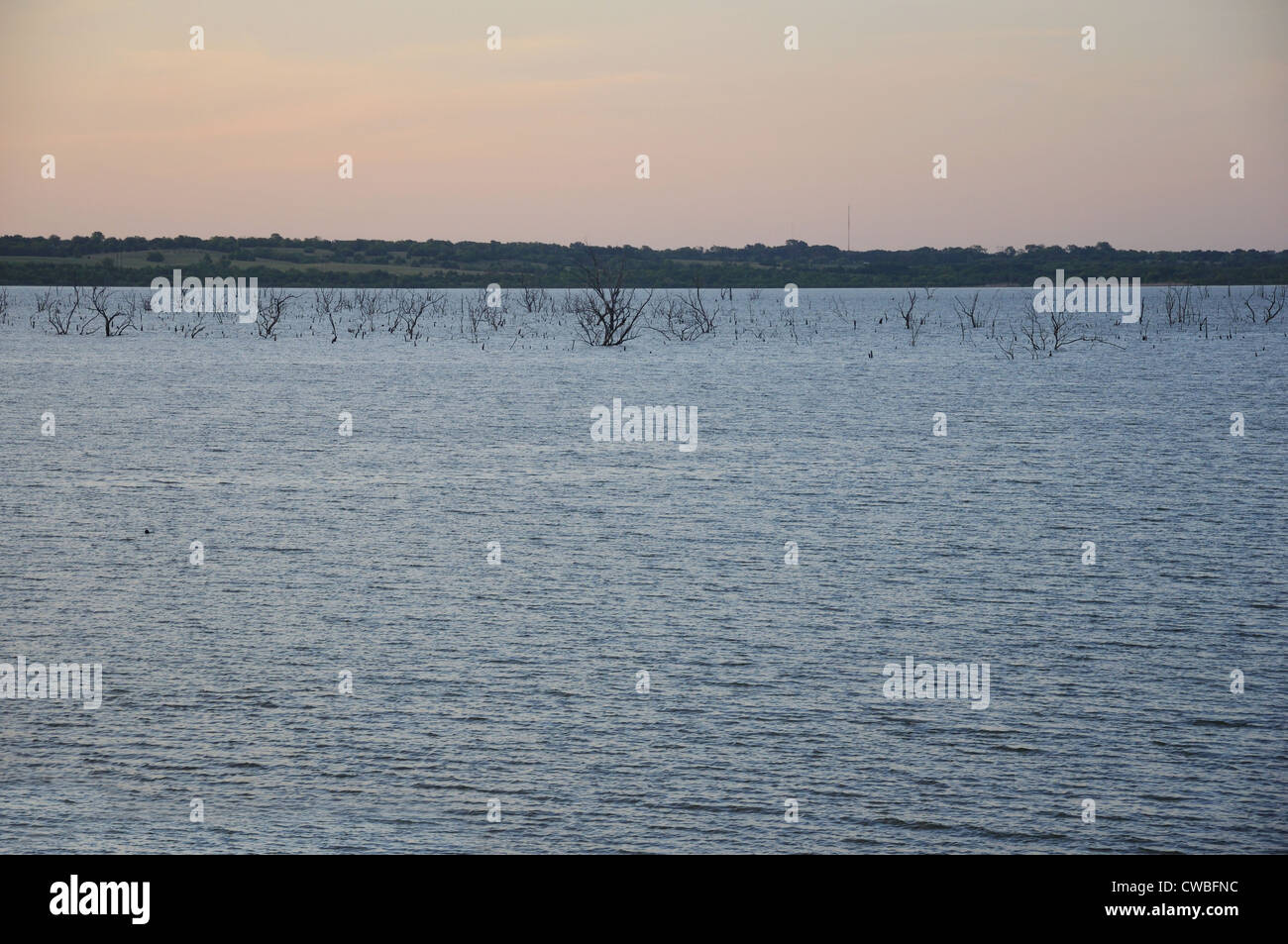 Lavon Lake und Reservoir an der Dämmerung, Texas, USA Stockfoto