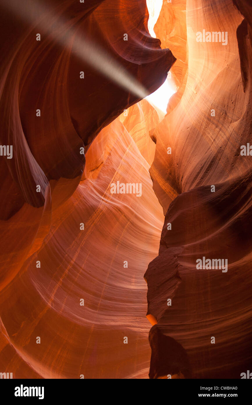 Lichtstrahl im Antelope Canyon in Arizona - USA Stockfoto