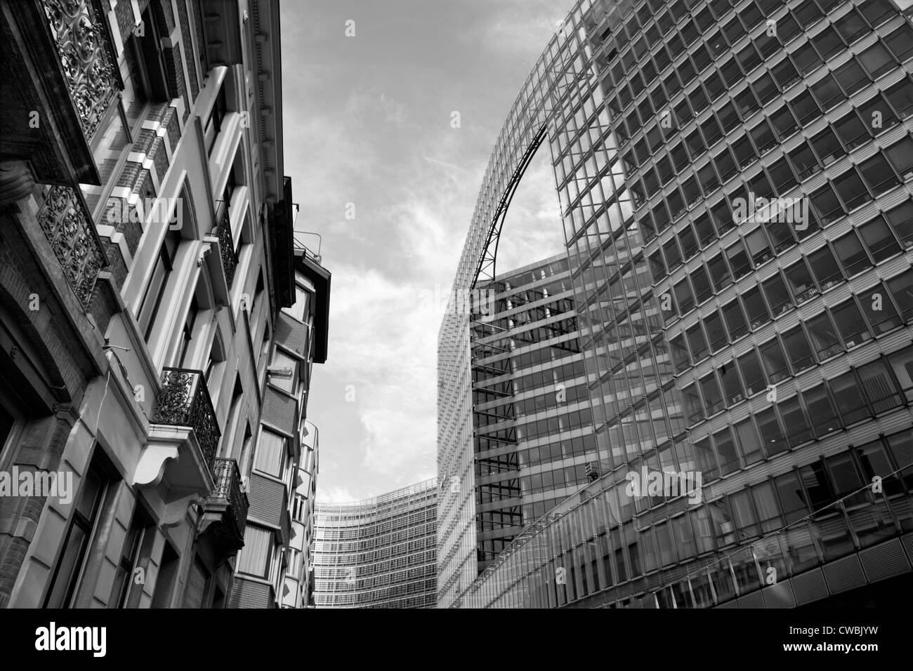 Brüssel - 24 Juni: Europäische Kommission Gebäude am Schumann-Platz am 24. Juni 2012 in Brüssel. Stockfoto