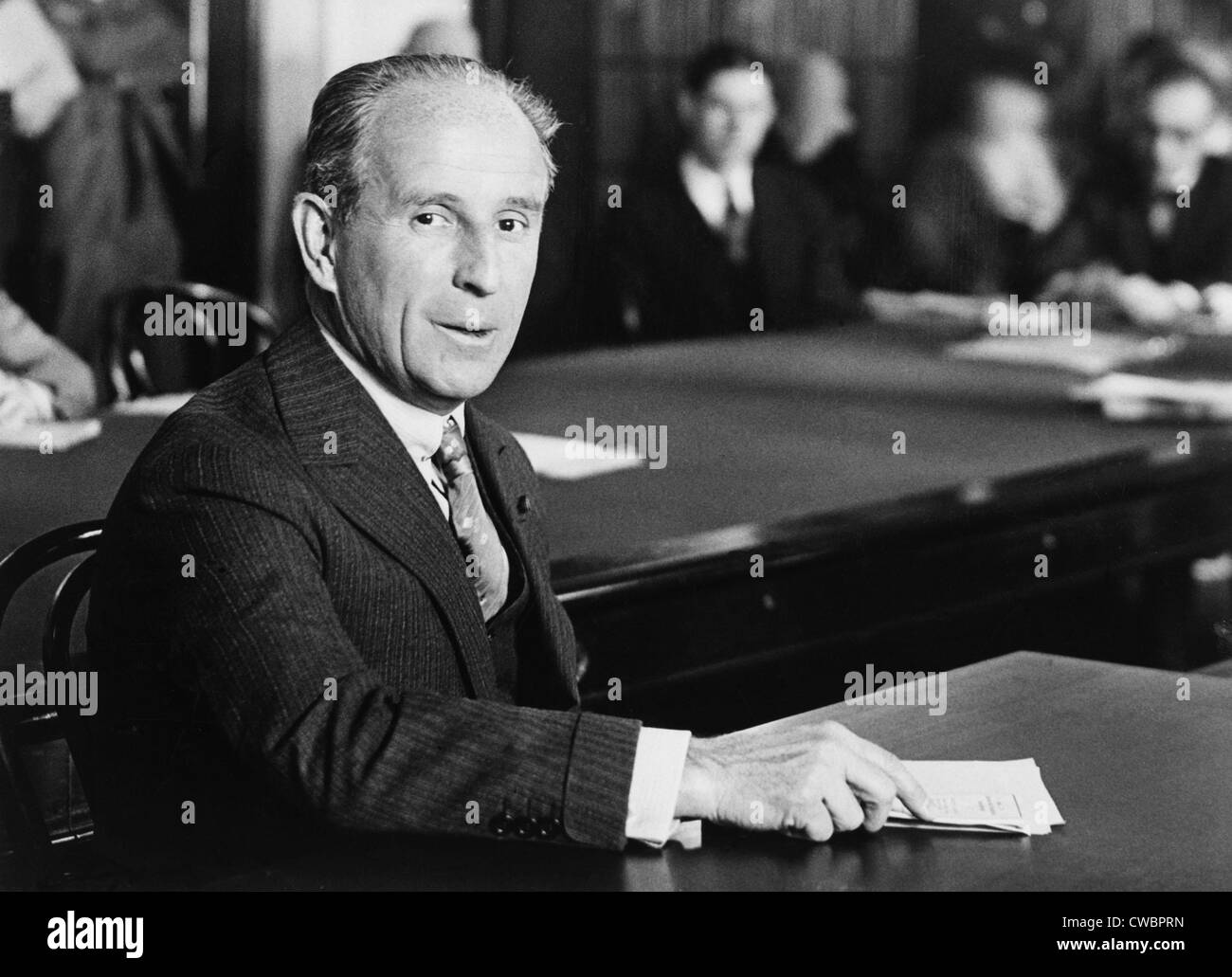 John J. Raskob (1879-1950), Vorsitzender des Democratic National Committee, bezeugt vor eine behördliche Untersuchung über Stockfoto