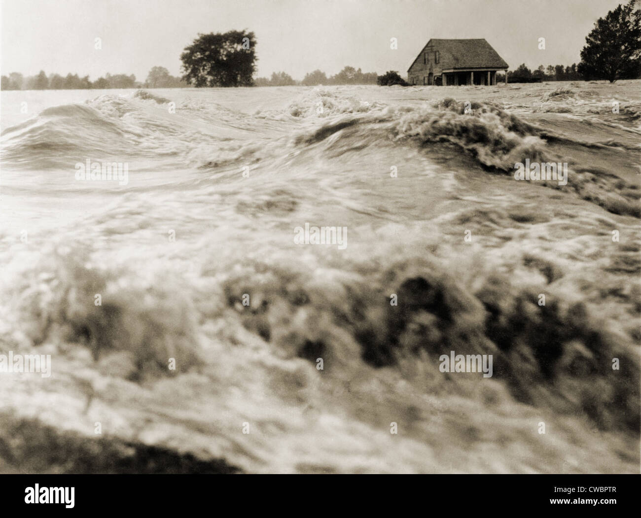 Wirbelnde Wasser des Flusses rot während der Flut von 1927 in der Nähe von Moreauville, Louisiana. Stockfoto