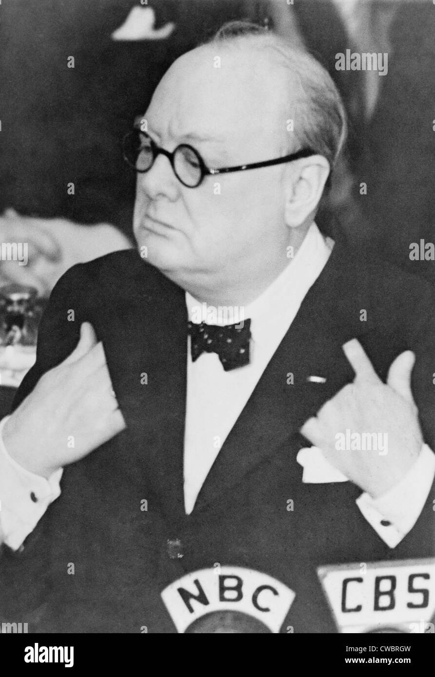 Winston Churchill (1874-1965), während einer Rede vor dem US-Senat kurz nachdem die Vereinigten Staaten zweiter Weltkrieg betreten. Stockfoto