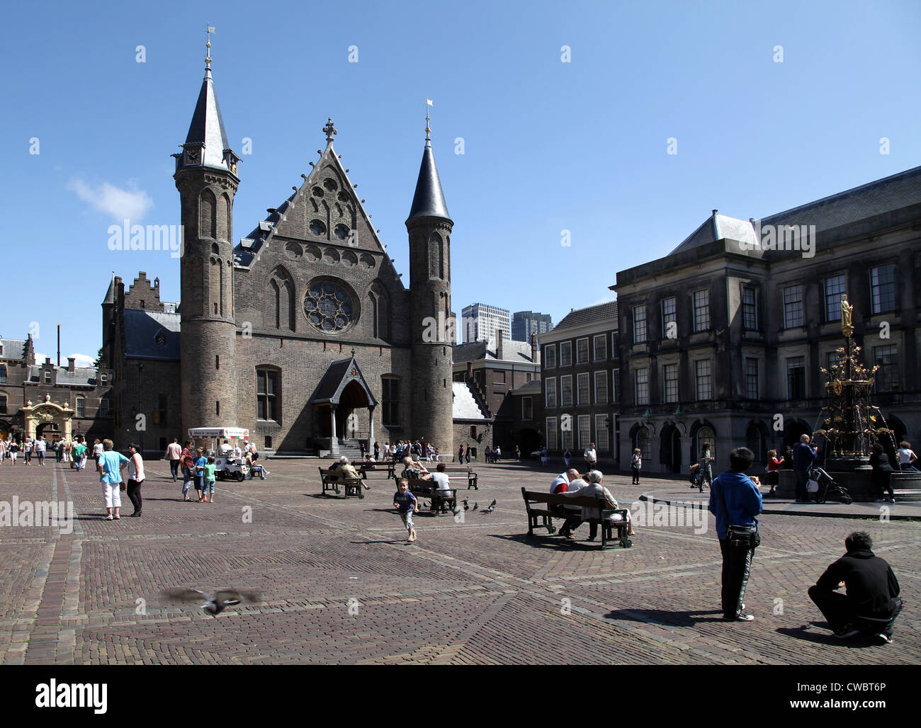 der Binnenhof, einschließlich der Ridderzaal (Halle der Ritter), Senat und Haus von Representatives.The Hague.The Niederlande. Stockfoto