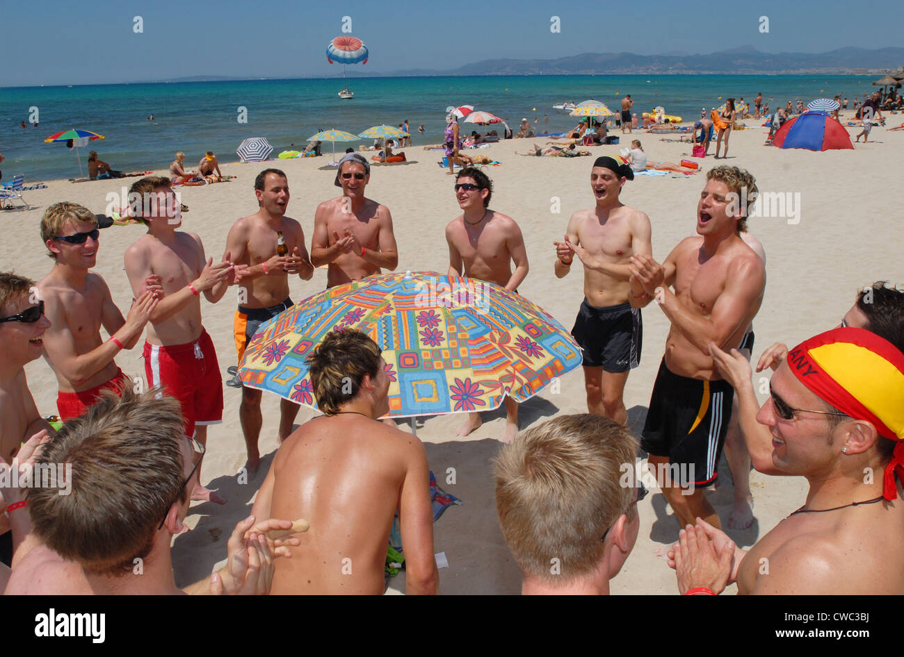 Spanien, Mallorca, deutsche Fußballfans am Ballermann Stockfoto