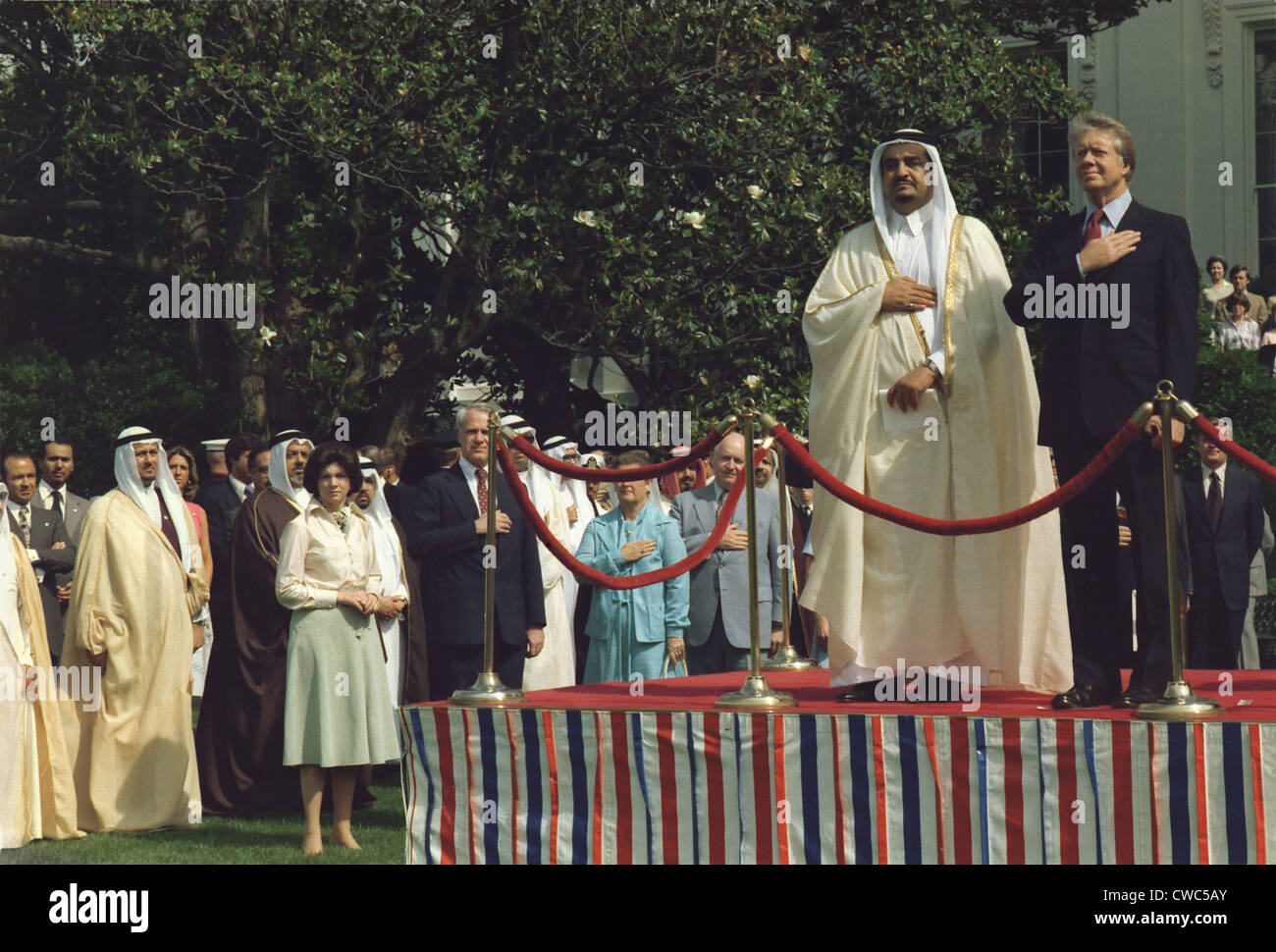 Präsident Carter und Prince Fahd bin Abd al-Aziz Al-Saud 1921 - 2005 Kronprinz von Saudi-Arabien während einer Willkommenszeremonie am Stockfoto