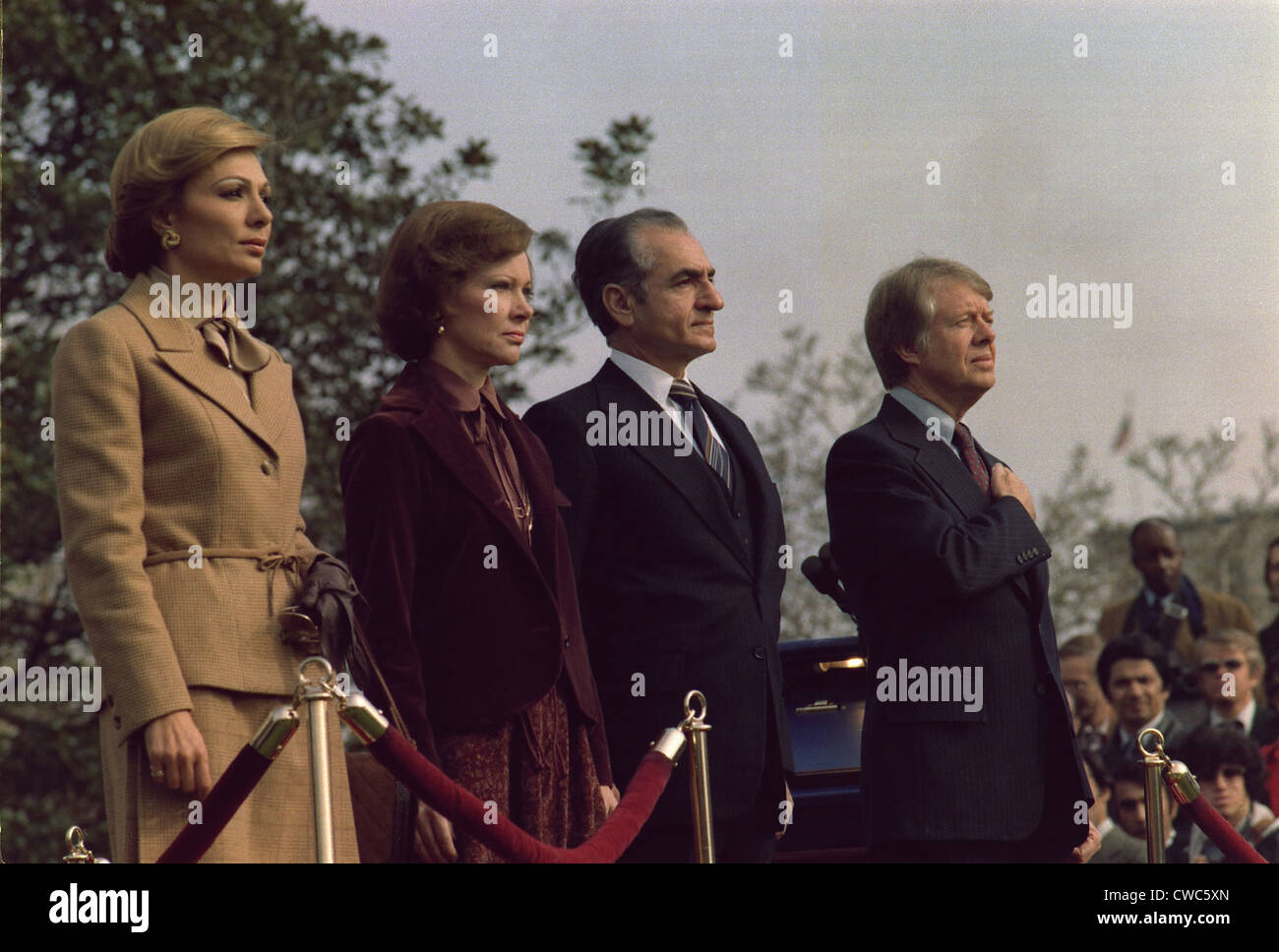 Die Willkommenszeremonie für den Schah von Iran und Shahbanou des Iran mit Präsidenten und Rosalynn Carter wurde durch Polizei Riss getrübt. Stockfoto