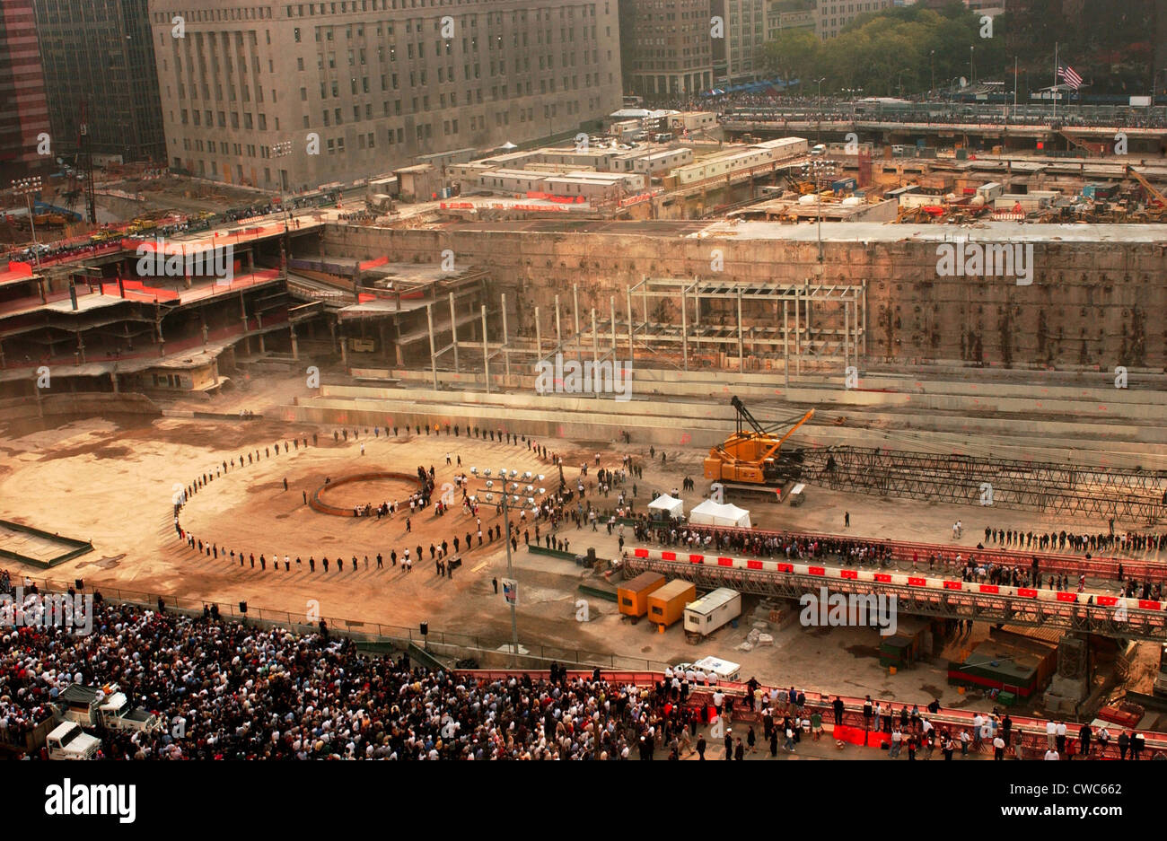 Erster Jahrestag von 9 / 11 Terroranschläge in New York City am 11. September 2002 nahm Platz ist die ausgegrabenen Welthandel Stockfoto