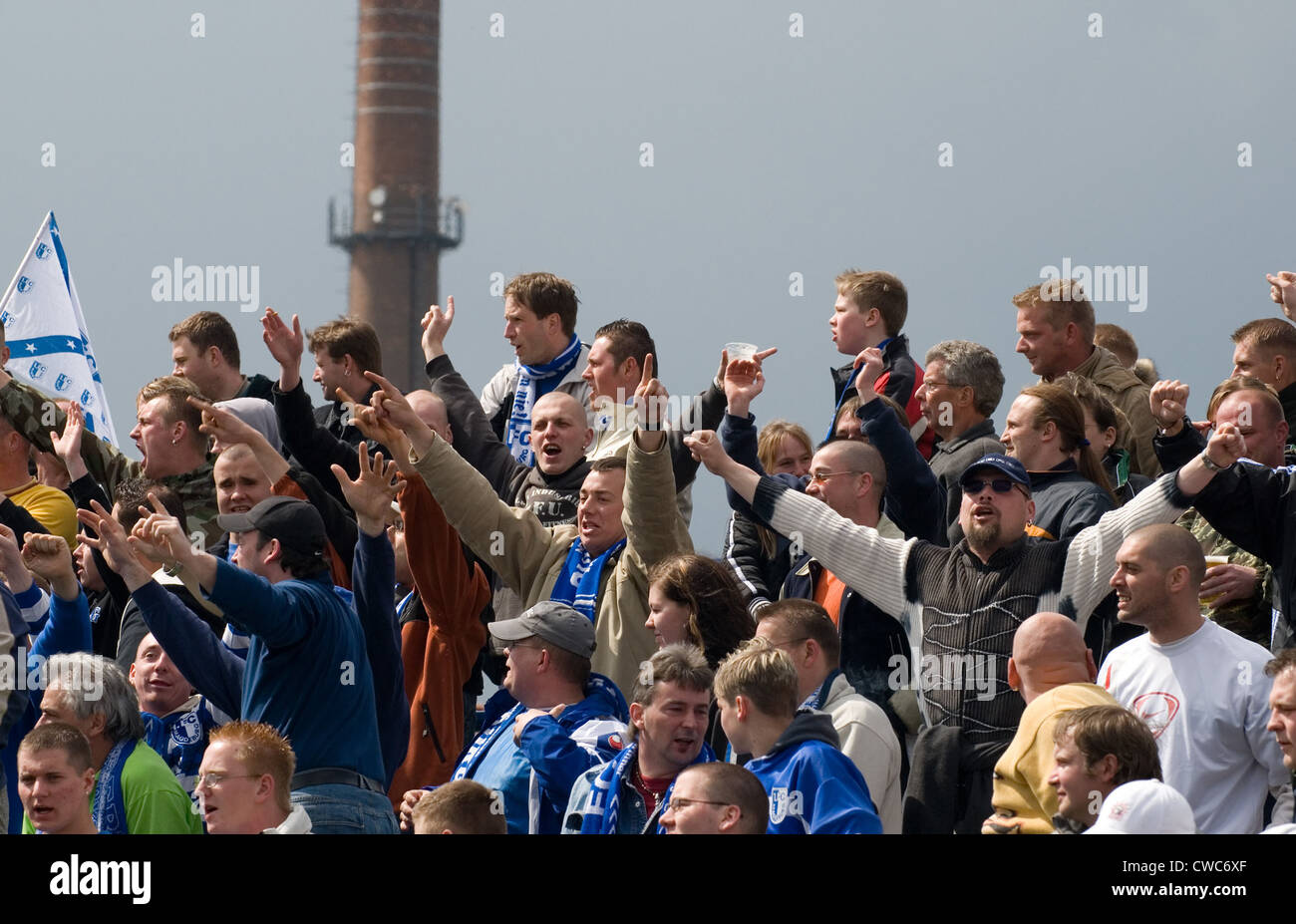 Fußball-Fans des FC Magdeburg Stockfoto