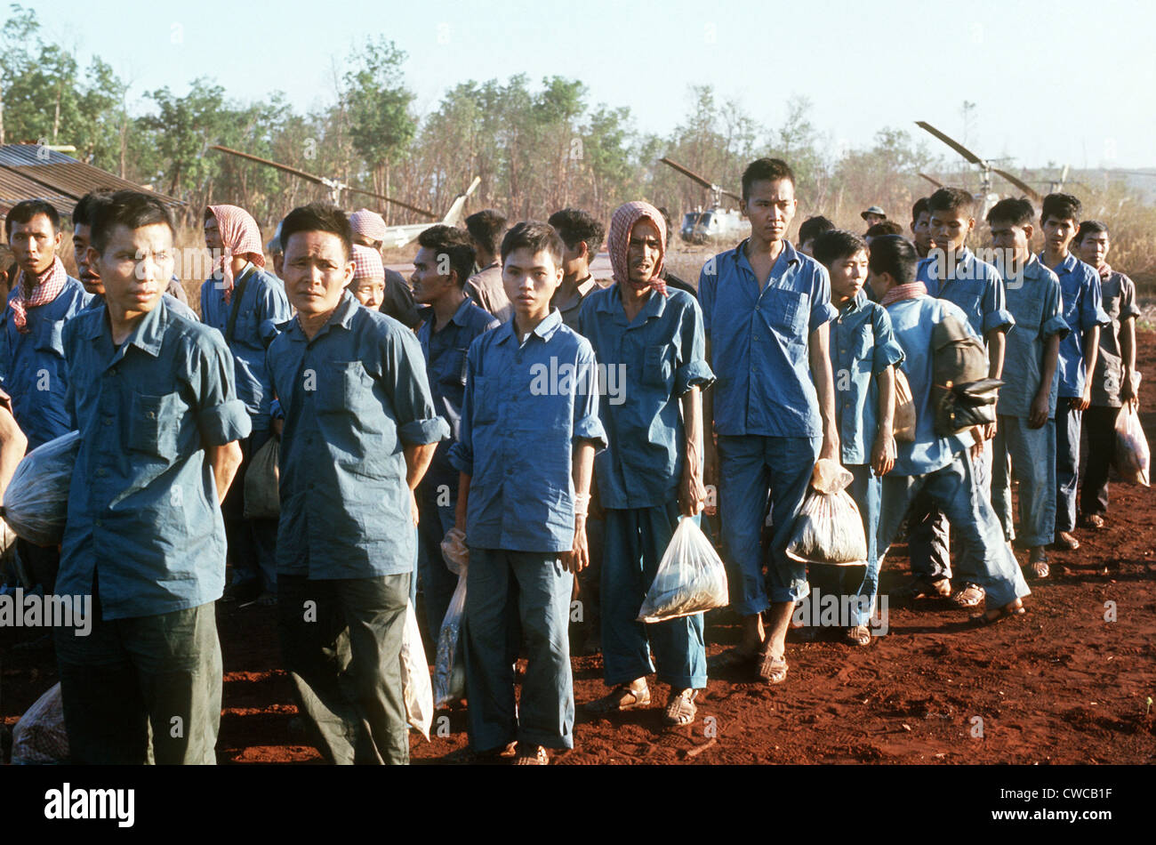Vietnamesische Kriegsgefangene freigelassen. Mitglieder der Armee der Republik Vietnam von Nord-Vietnam gefangen gehalten wurden in Loc freigegeben. Stockfoto