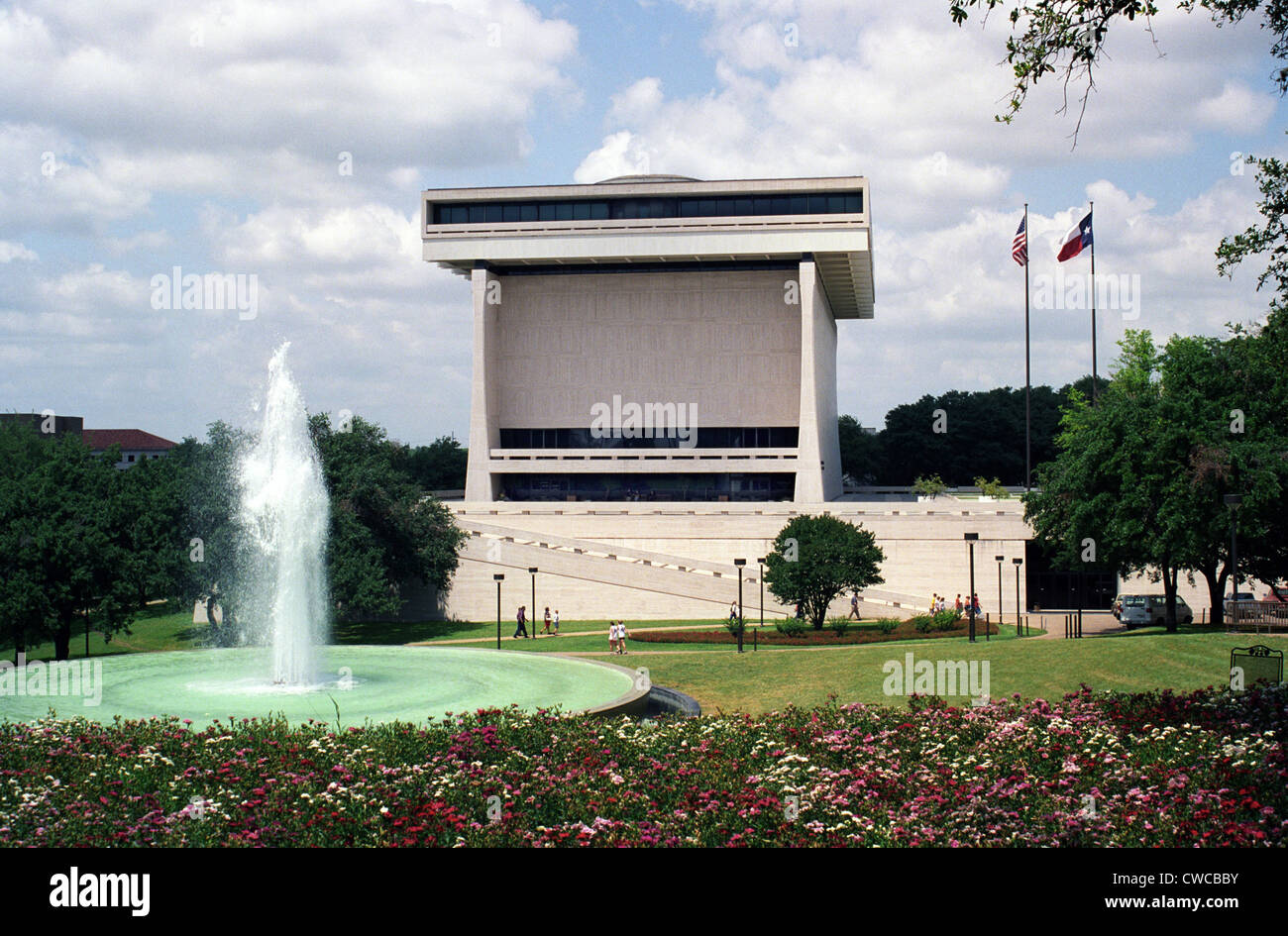 Lyndon b. Johnson Library and Museum in Austin, Texas. Das Gebäude wurde von der renommierten Firma Skidmore, Owings, entworfen und Stockfoto