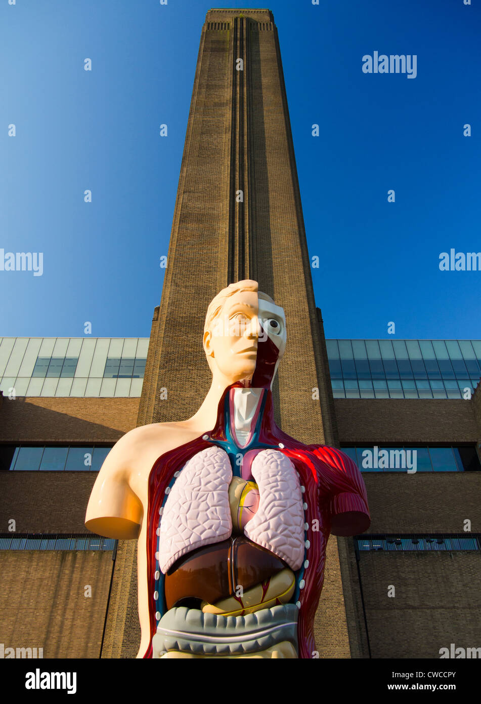 Damien Hirst Skulptur - Hymne - außerhalb Tate Modern Gallery, London 2 Stockfoto