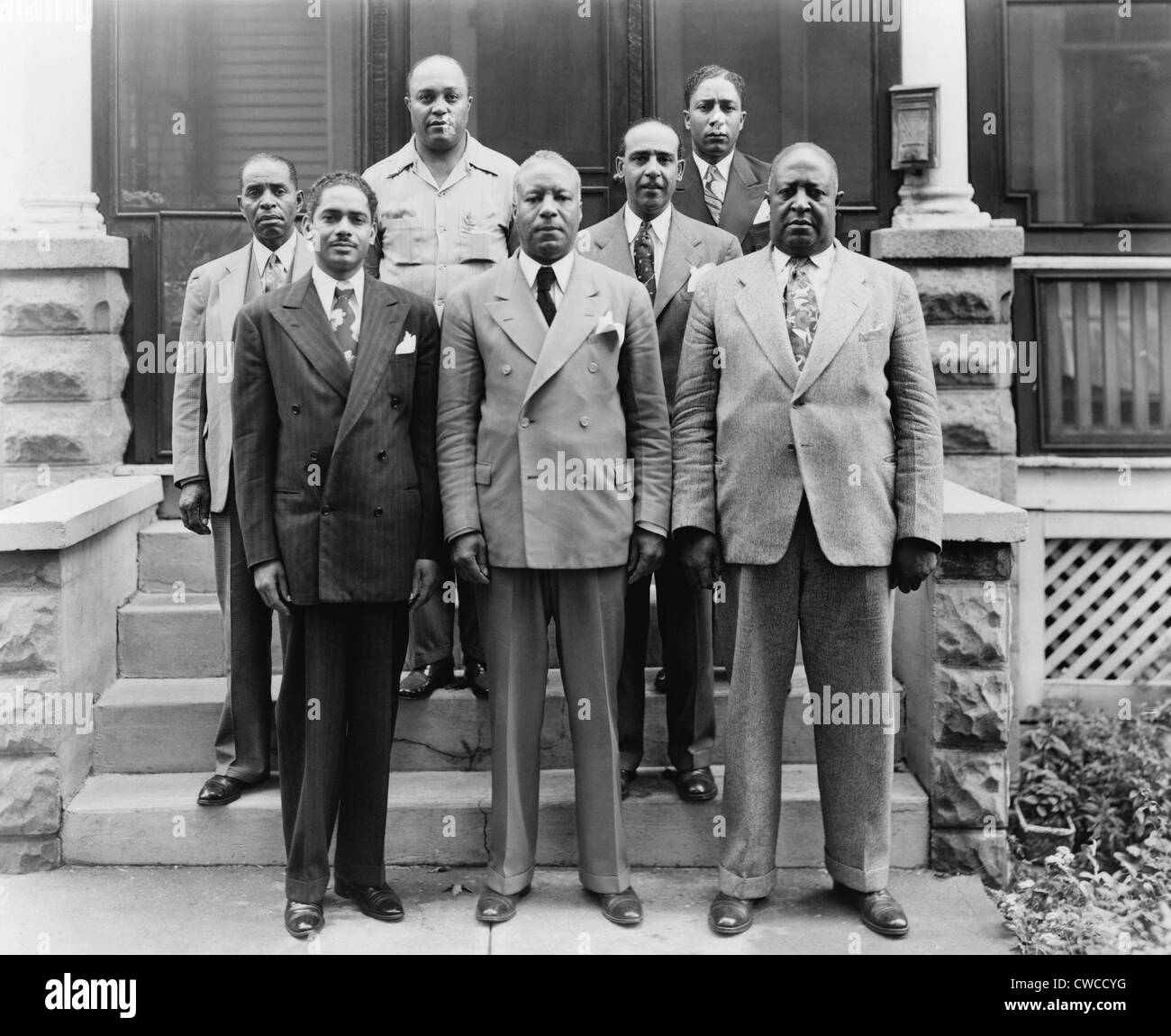 Bruderschaft der Sleeping Car Porters-Gruppe. Präsident Asa Philip Randolph ist in der Mitte und Vizepräsident Milton p. Webster Stockfoto