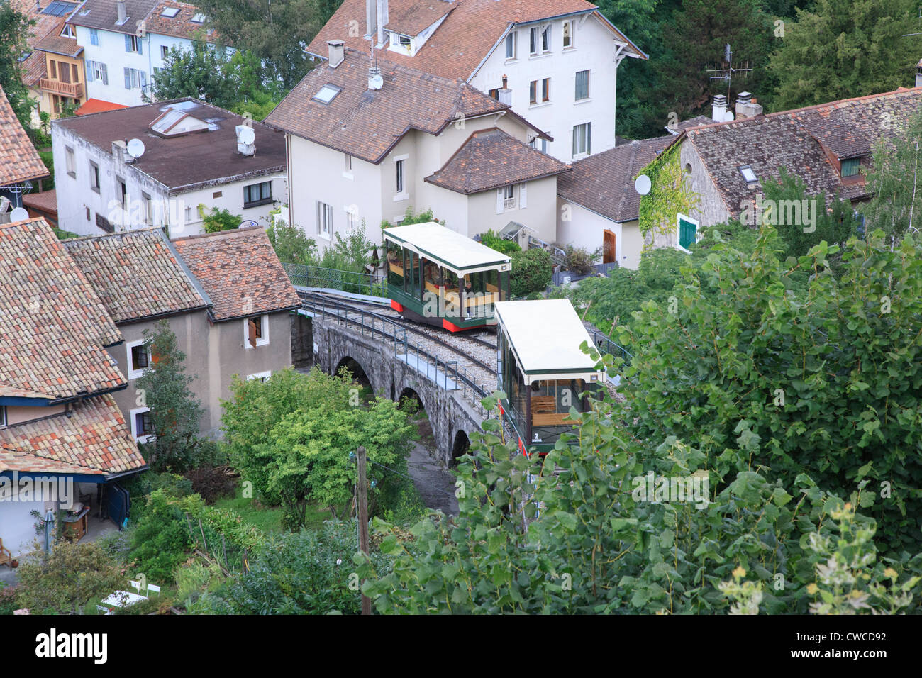Kutschen, die Weitergabe der Standseilbahn in Thonon-Les-Bains in Frankreich Stockfoto