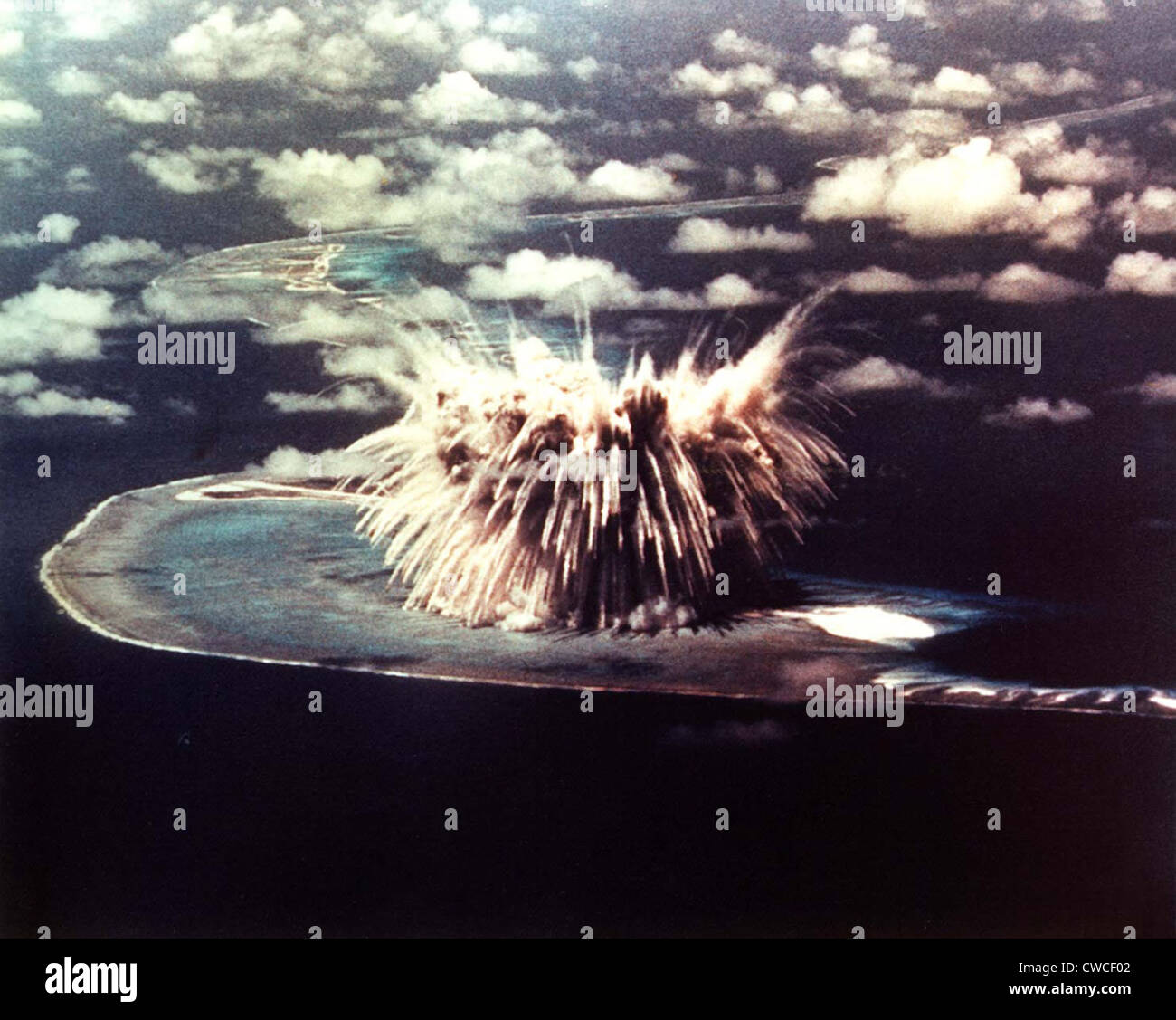 Der SEMINOLE Schuss war der erste US-Abwurf einer Wasserstoffbombe. Es wurde eine zweite Generation thermonukleare Vorrichtungen, die ergab Stockfoto